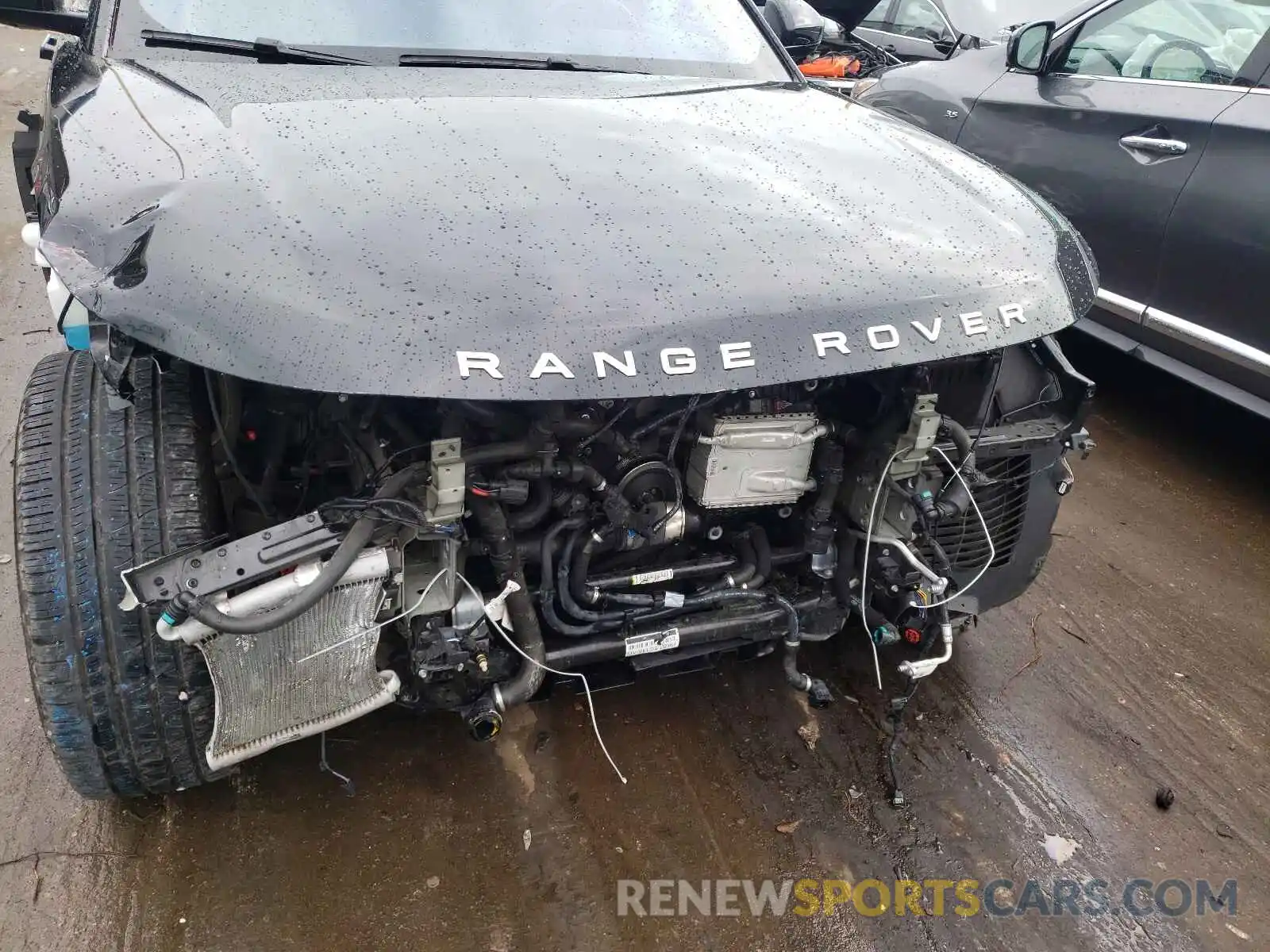 9 Photograph of a damaged car SALYB2EX3KA210256 LAND ROVER RANGEROVER 2019