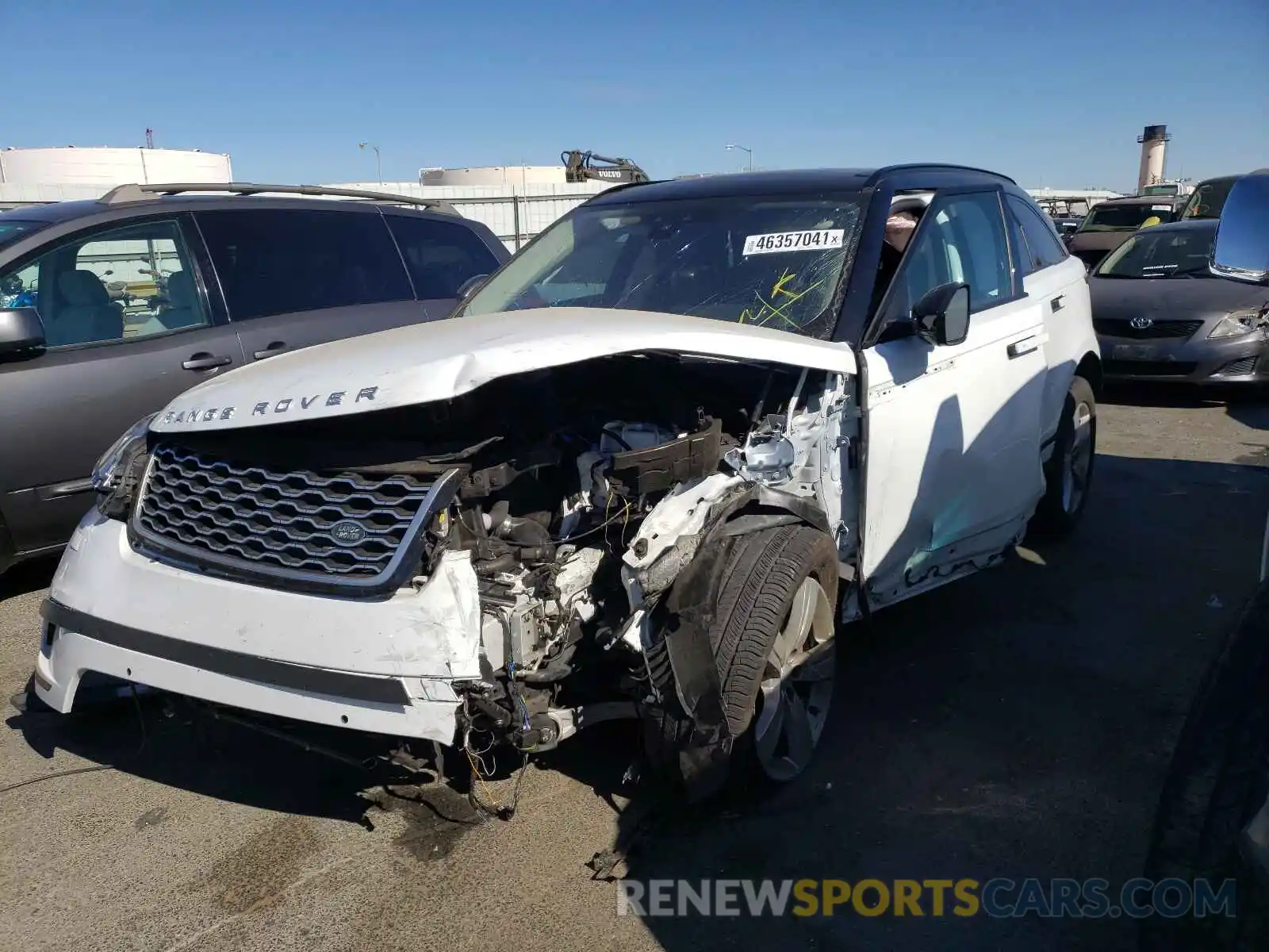 2 Photograph of a damaged car SALYB2EX4KA779858 LAND ROVER RANGEROVER 2019