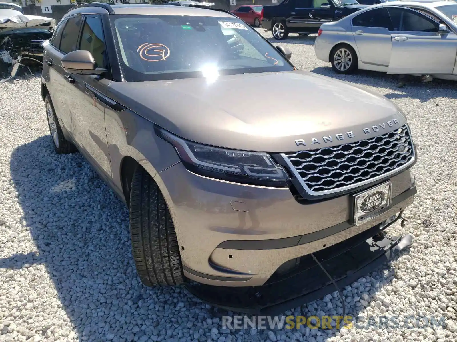 1 Photograph of a damaged car SALYB2EX5KA215264 LAND ROVER RANGEROVER 2019