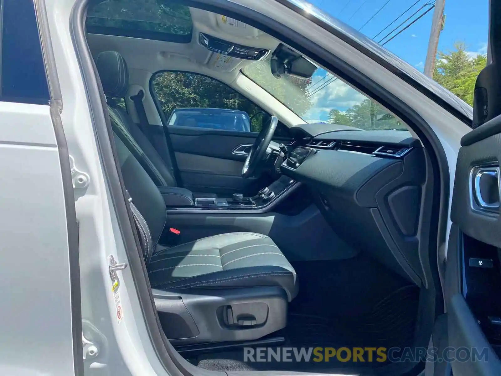 5 Photograph of a damaged car SALYB2EX5KA790089 LAND ROVER RANGEROVER 2019