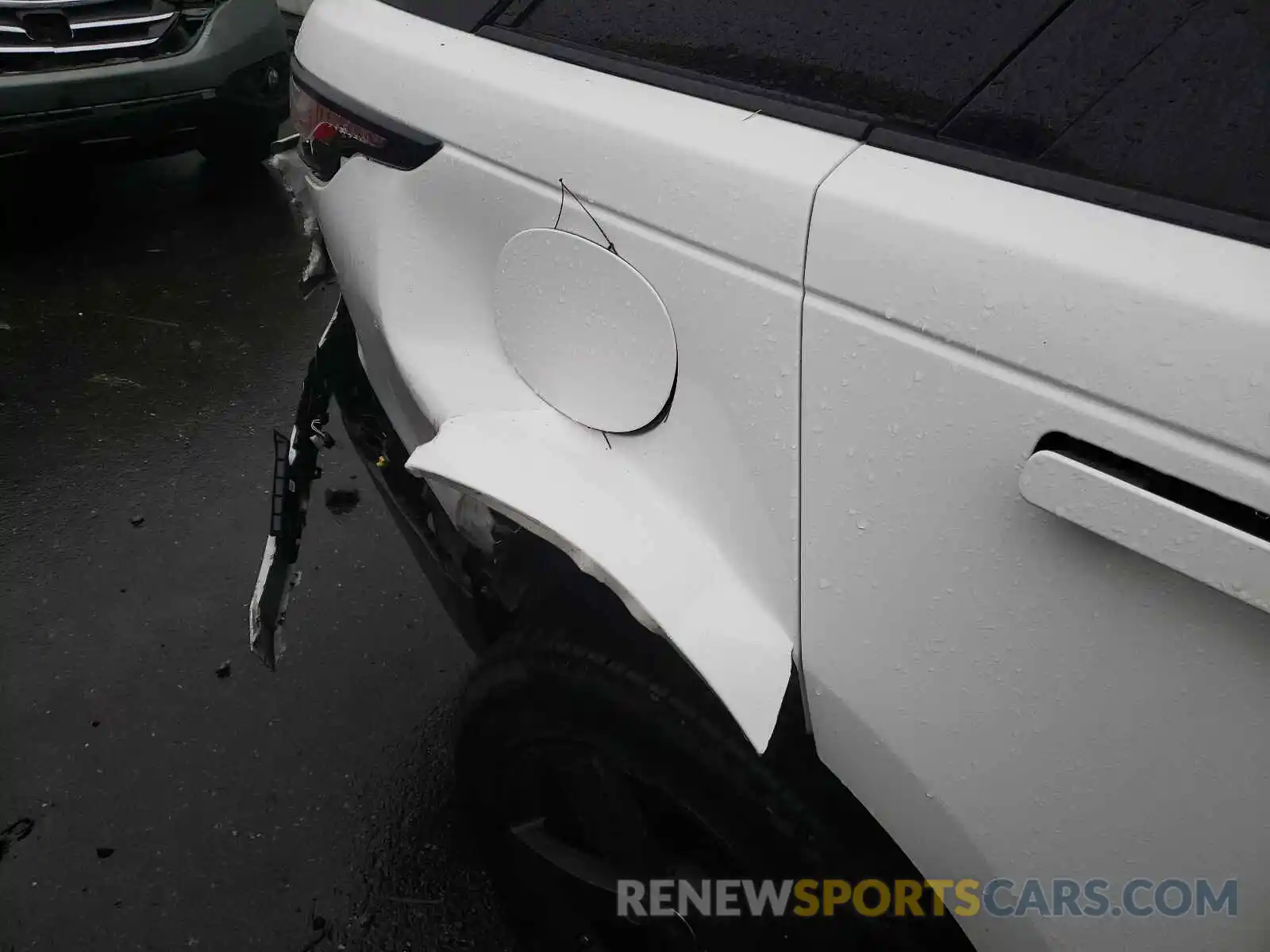 9 Photograph of a damaged car SALYB2EX6KA203737 LAND ROVER RANGEROVER 2019