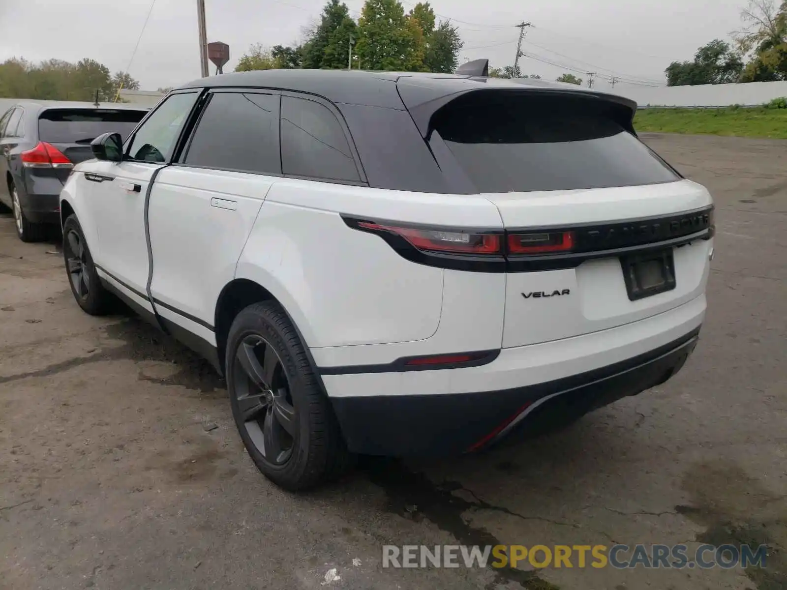 3 Photograph of a damaged car SALYB2EX6KA208954 LAND ROVER RANGEROVER 2019