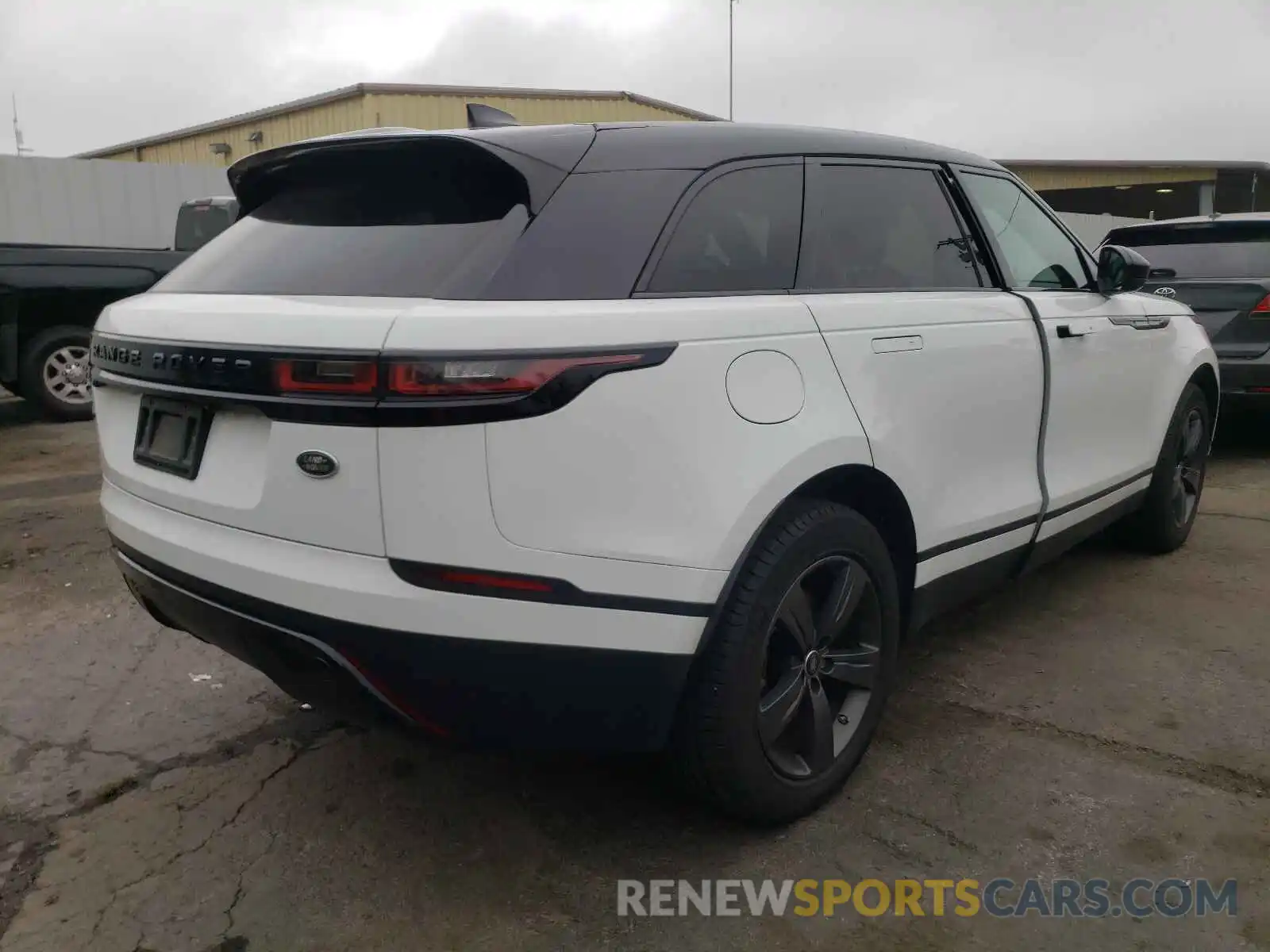 4 Photograph of a damaged car SALYB2EX6KA208954 LAND ROVER RANGEROVER 2019