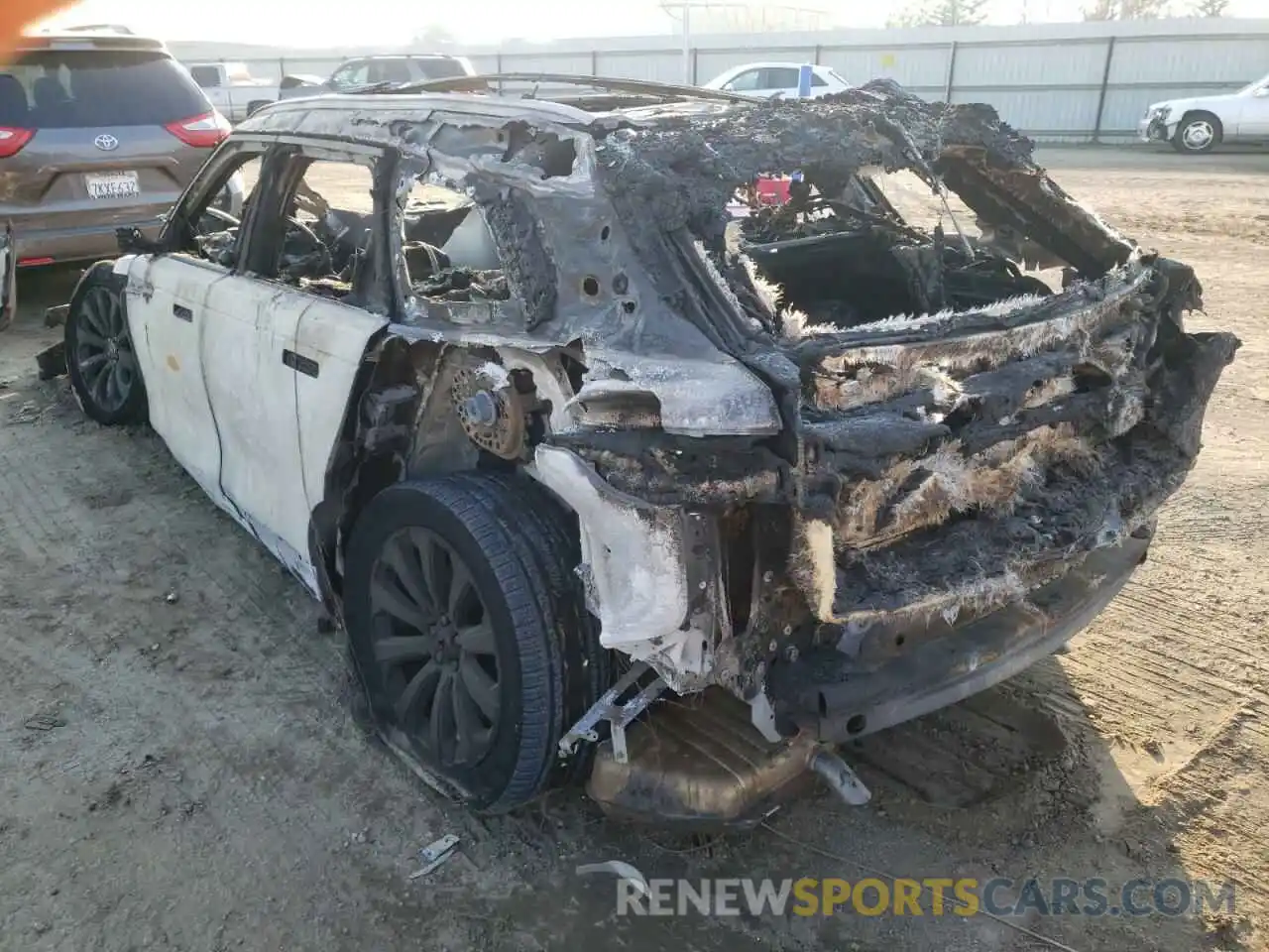 3 Photograph of a damaged car SALYB2EX6KA235412 LAND ROVER RANGEROVER 2019