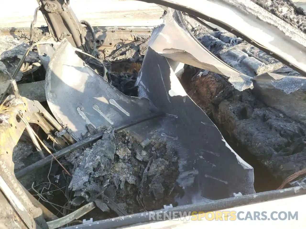 5 Photograph of a damaged car SALYB2EX6KA235412 LAND ROVER RANGEROVER 2019