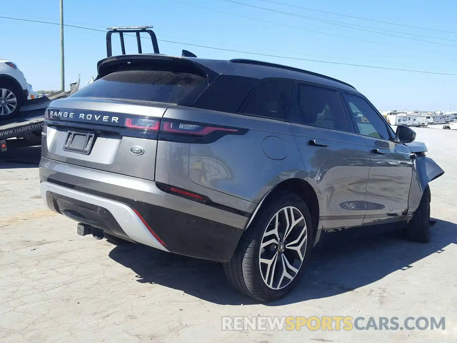 4 Photograph of a damaged car SALYB2EX7KA213144 LAND ROVER RANGEROVER 2019