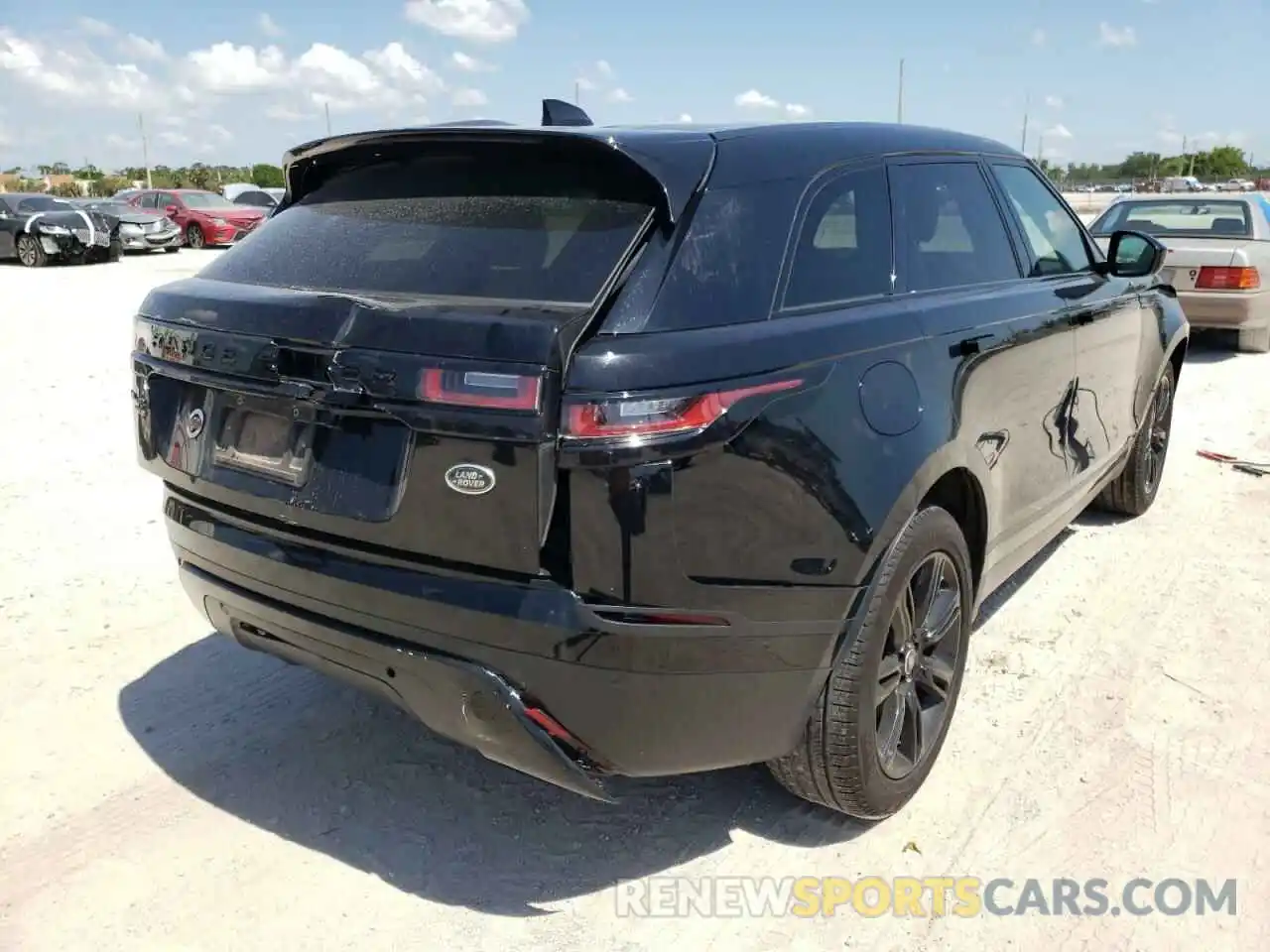 4 Photograph of a damaged car SALYB2EX7KA234592 LAND ROVER RANGEROVER 2019