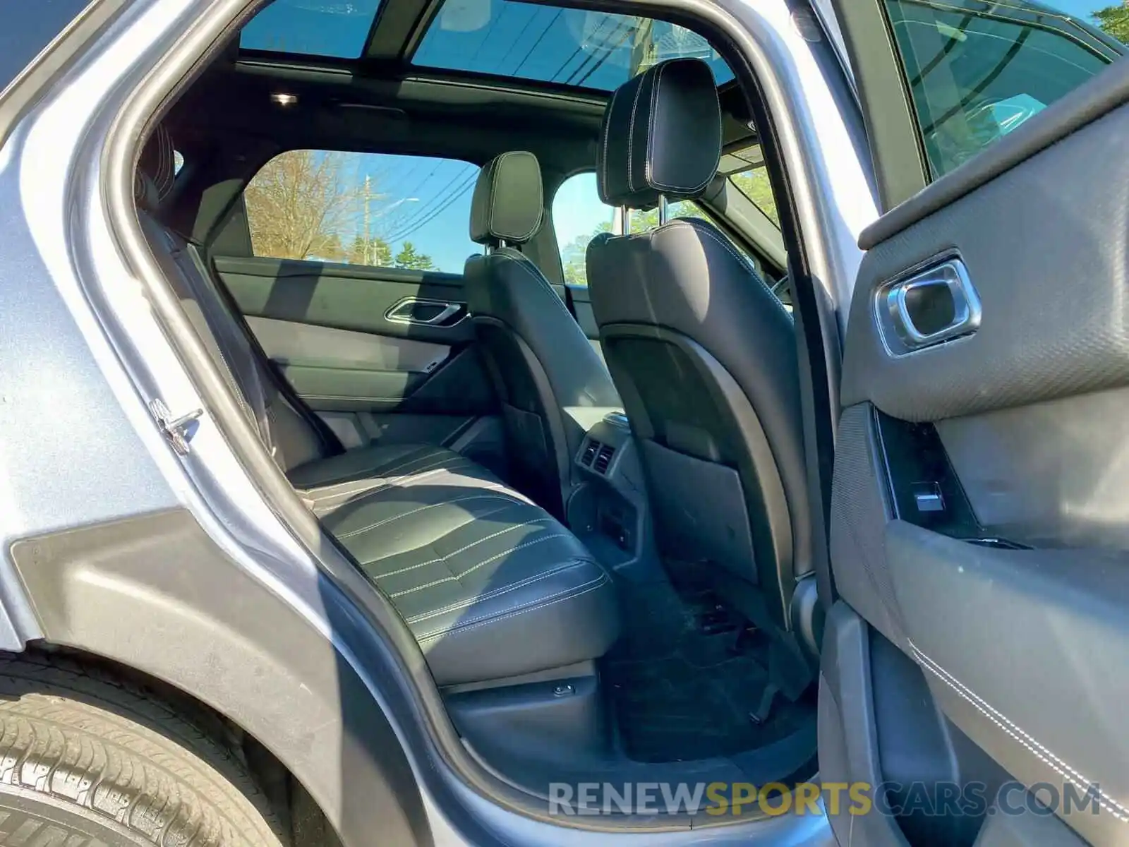 6 Photograph of a damaged car SALYB2EX7KA781491 LAND ROVER RANGEROVER 2019