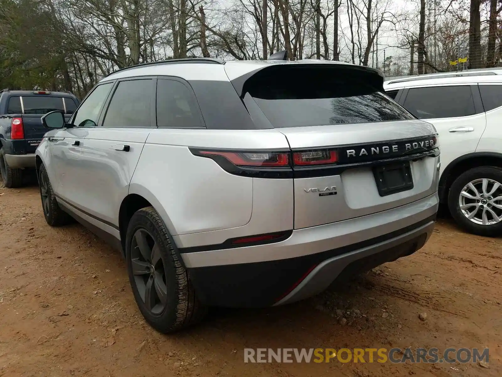 3 Photograph of a damaged car SALYB2EX8KA218627 LAND ROVER RANGEROVER 2019