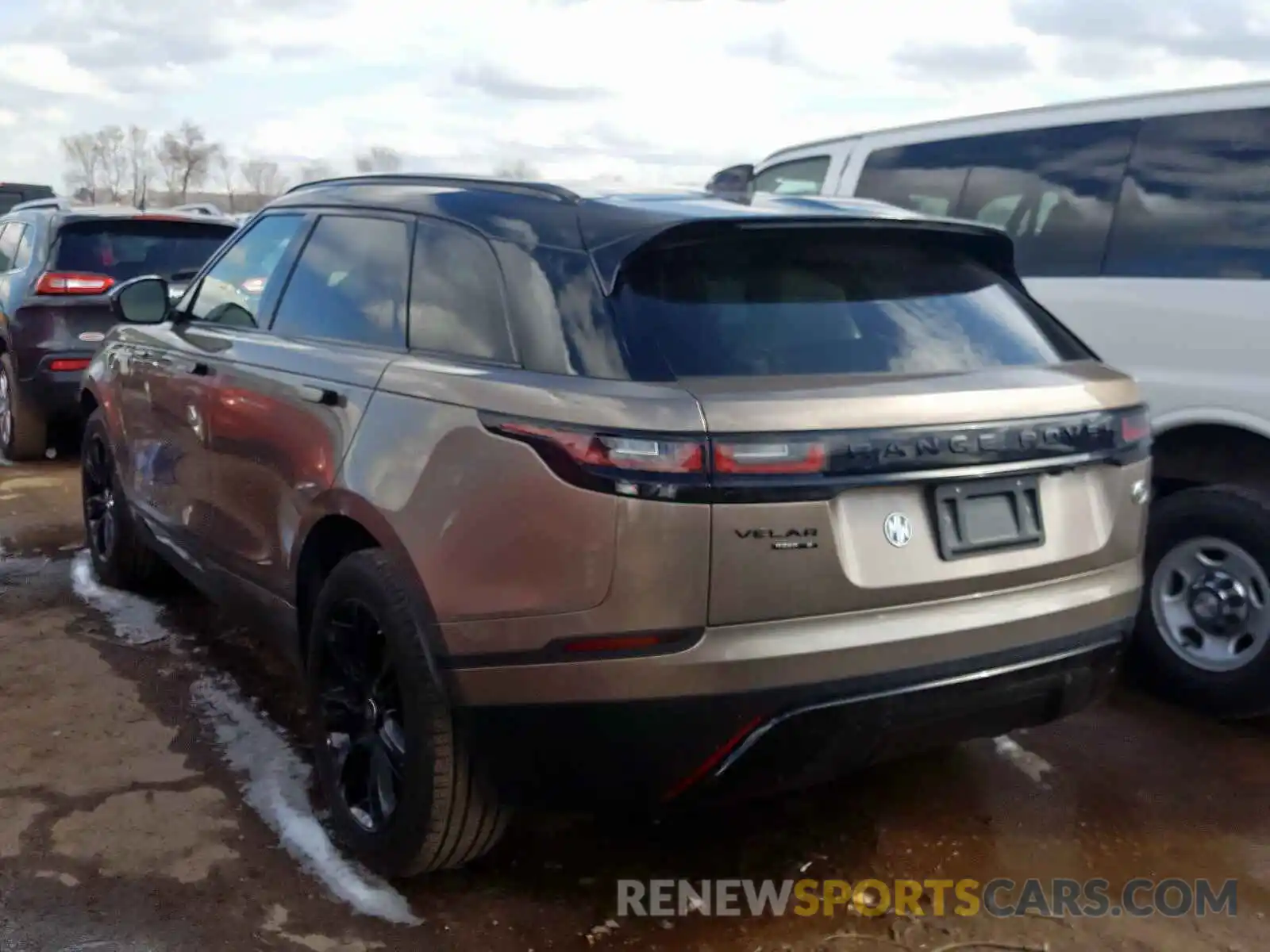 3 Photograph of a damaged car SALYB2EX8KA228350 LAND ROVER RANGEROVER 2019