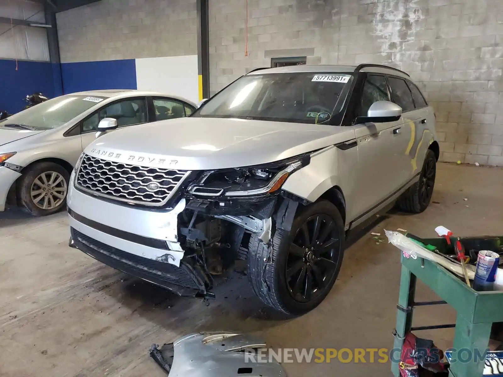 2 Фотография поврежденного автомобиля SALYB2EXXKA202543 LAND ROVER RANGEROVER 2019