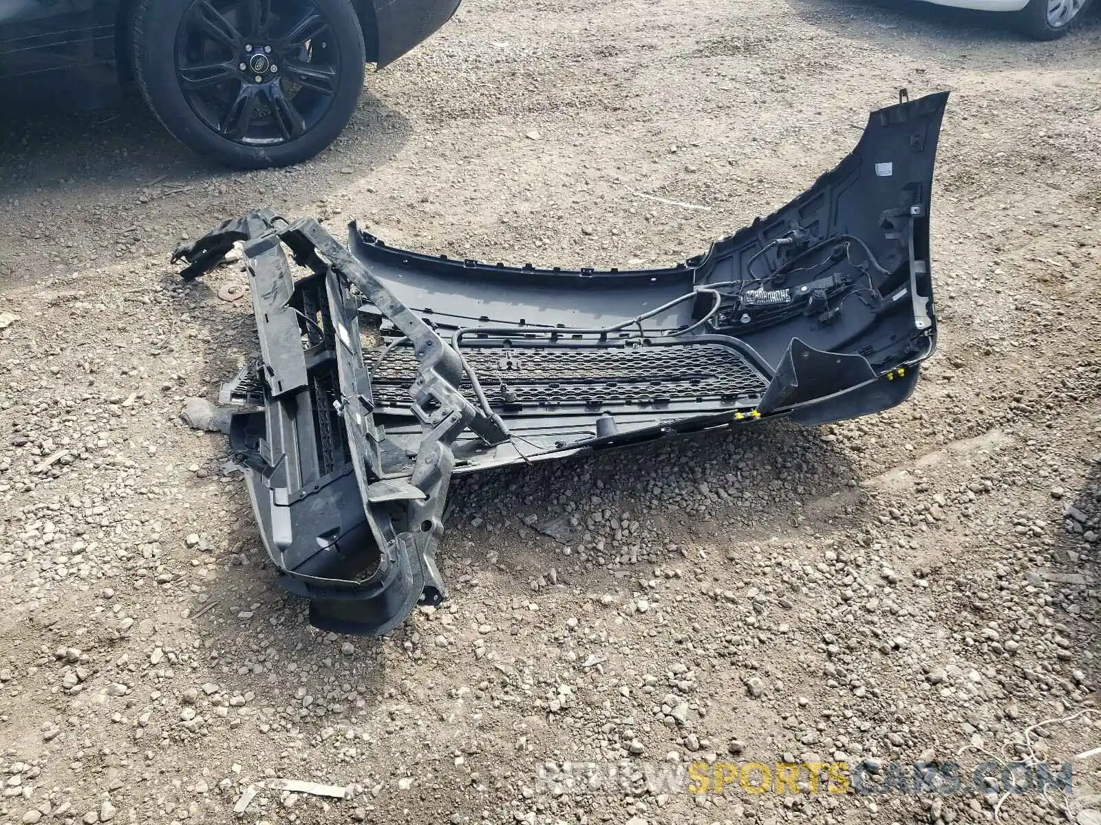 9 Photograph of a damaged car SALYB2EXXKA202753 LAND ROVER RANGEROVER 2019