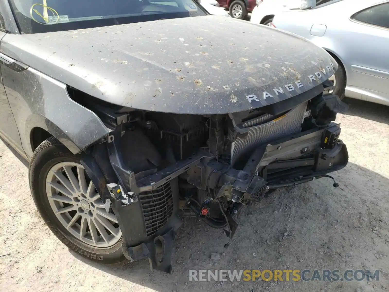 9 Photograph of a damaged car SALYB2FV1KA219700 LAND ROVER RANGEROVER 2019