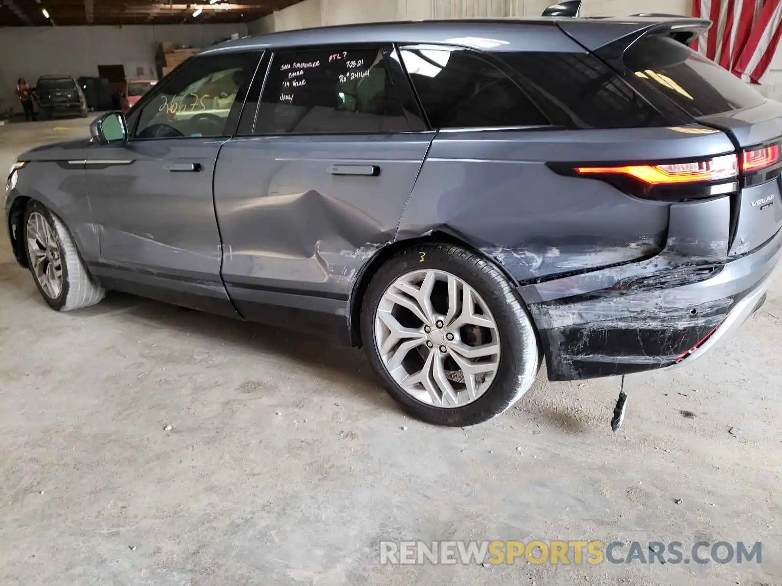 9 Photograph of a damaged car SALYB2FV3KA219424 LAND ROVER RANGEROVER 2019