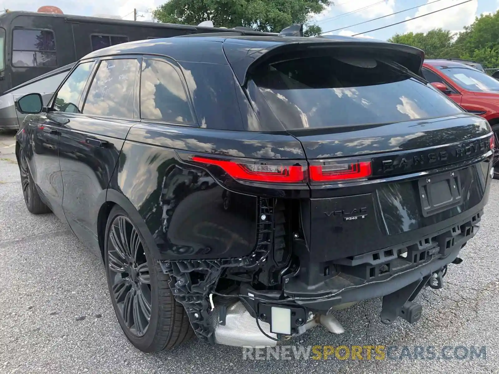 3 Photograph of a damaged car SALYB2FV5KA211003 LAND ROVER RANGEROVER 2019