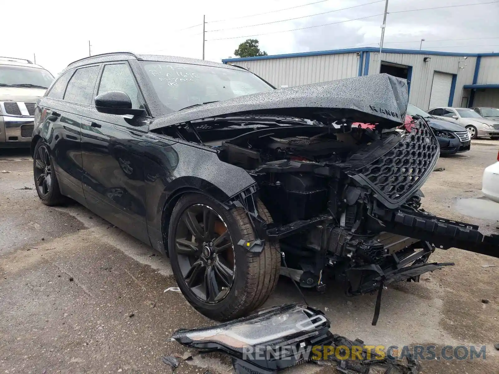 1 Photograph of a damaged car SALYB2FV6KA233625 LAND ROVER RANGEROVER 2019