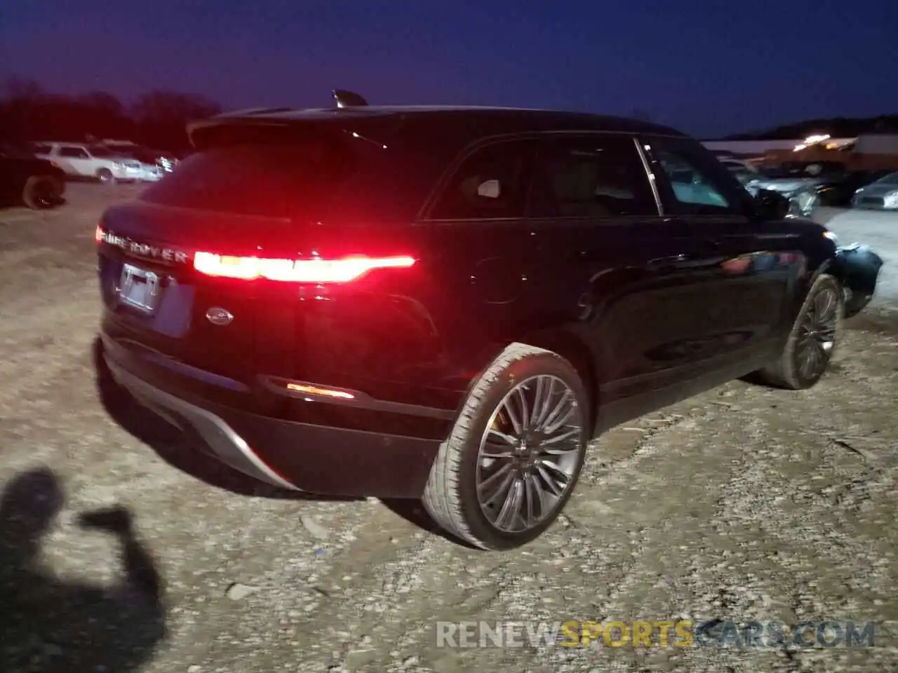 4 Photograph of a damaged car SALYB2FV7KA215389 LAND ROVER RANGEROVER 2019