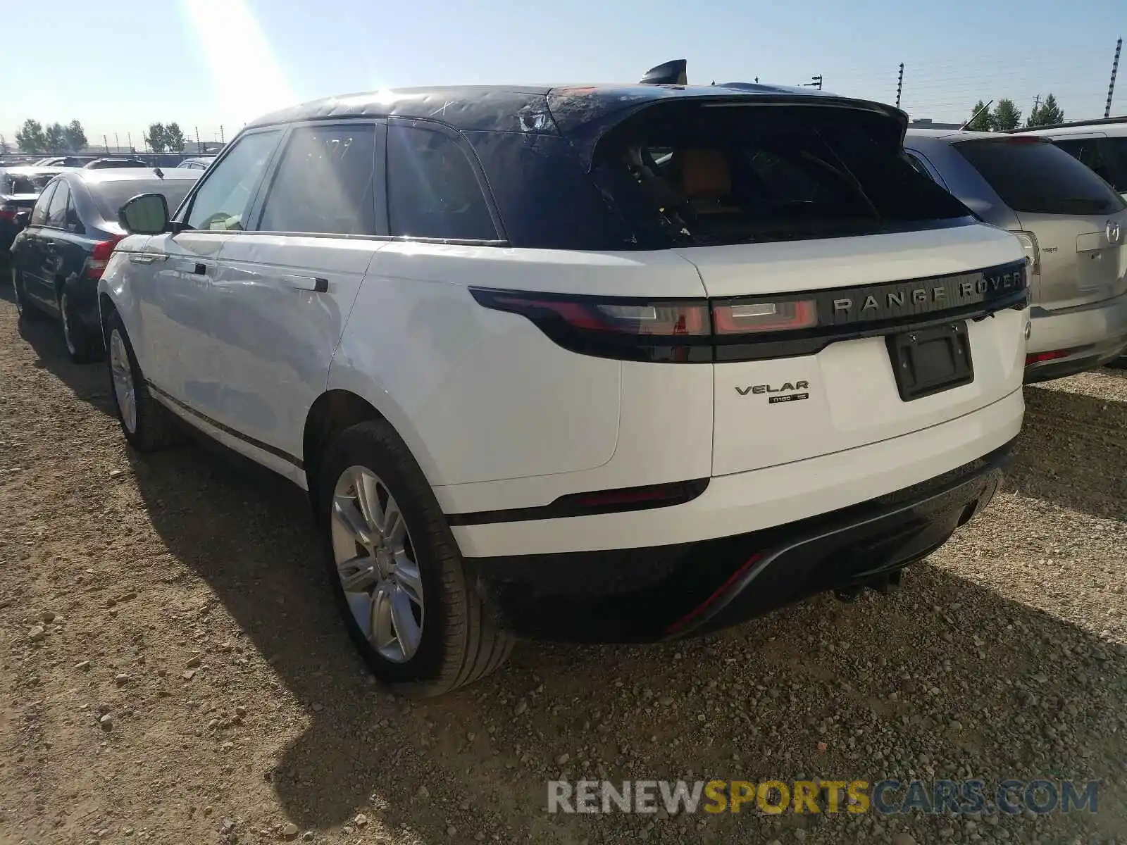 3 Photograph of a damaged car SALYL2EN9KA208331 LAND ROVER RANGEROVER 2019