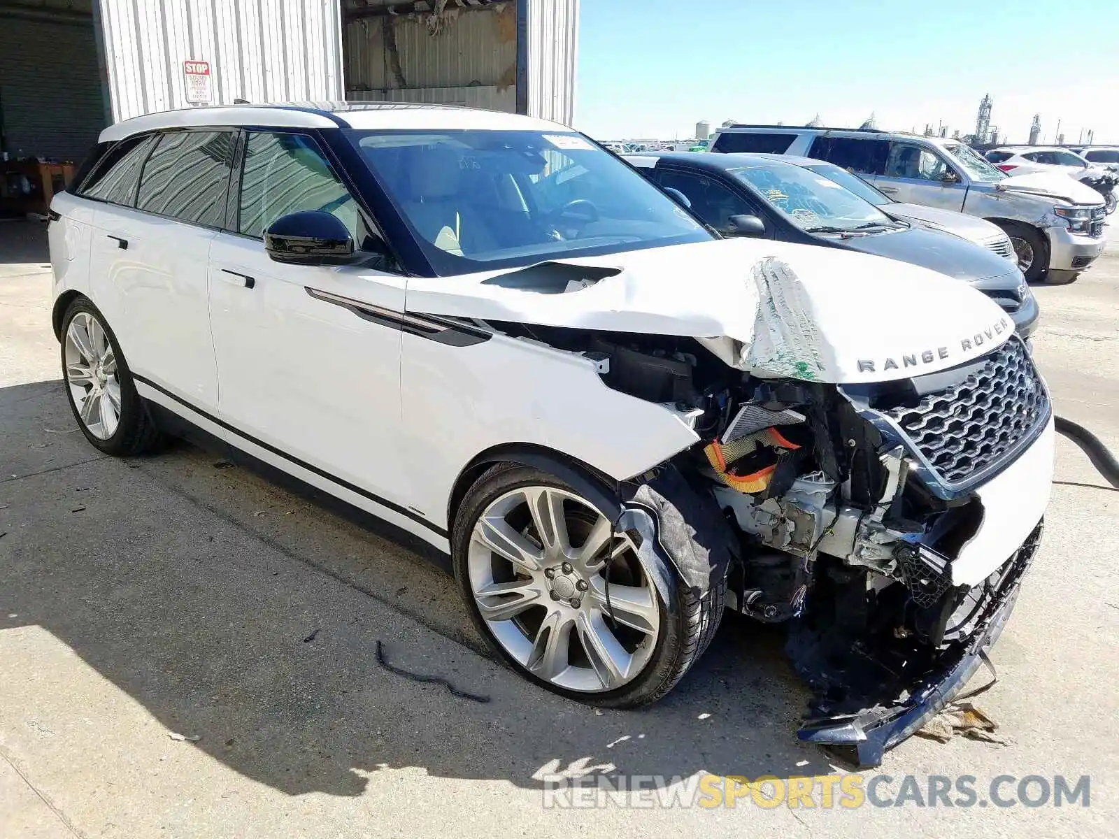 1 Photograph of a damaged car SALYL2EV0KA785457 LAND ROVER RANGEROVER 2019