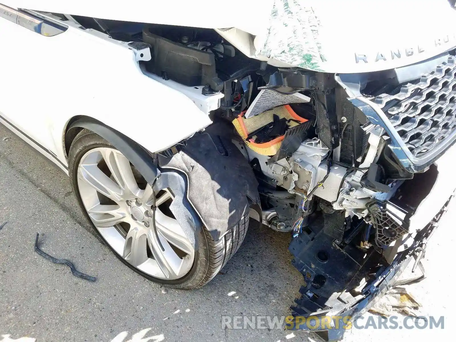 9 Photograph of a damaged car SALYL2EV0KA785457 LAND ROVER RANGEROVER 2019