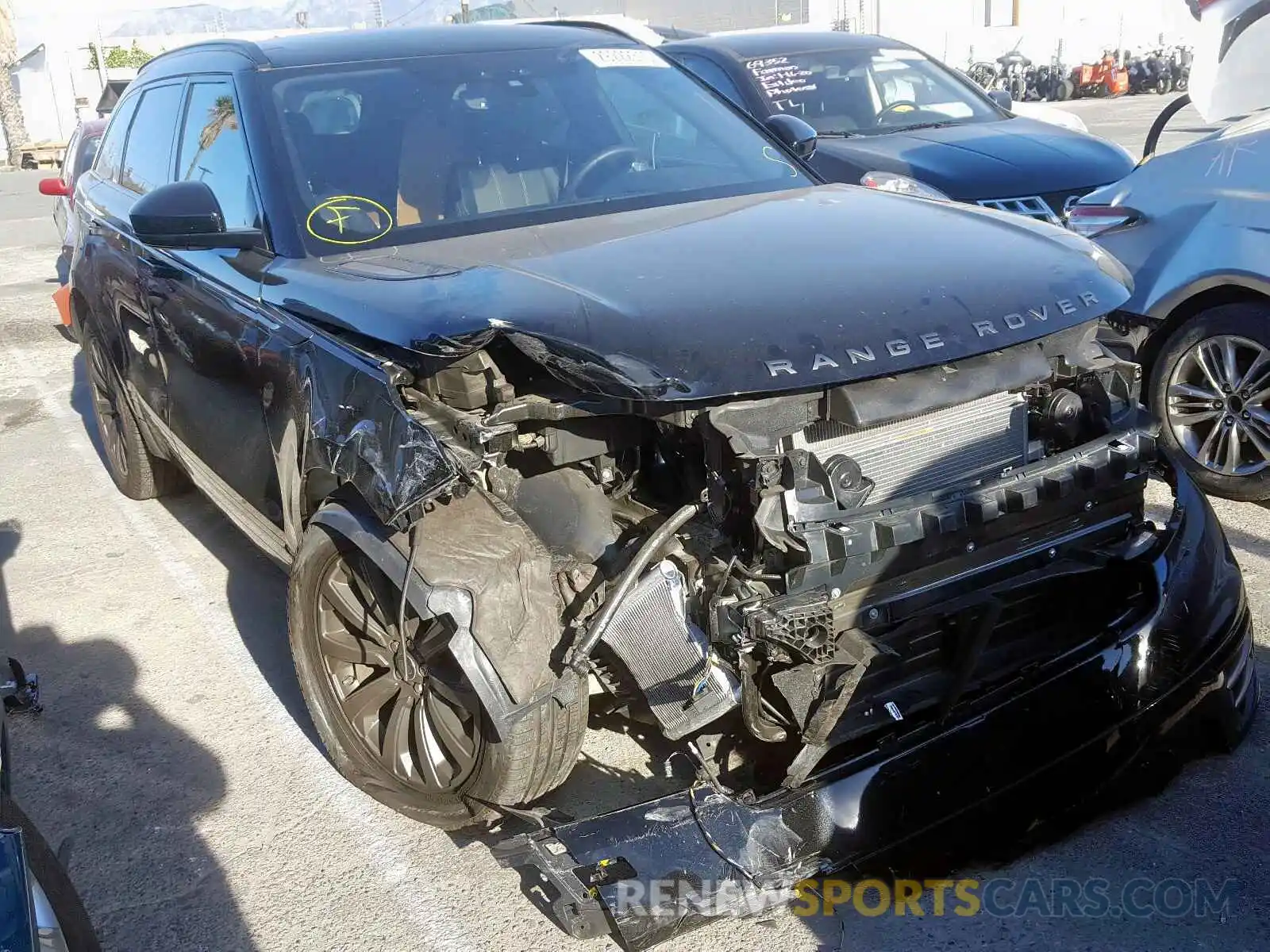 1 Photograph of a damaged car SALYL2EX0KA236388 LAND ROVER RANGEROVER 2019