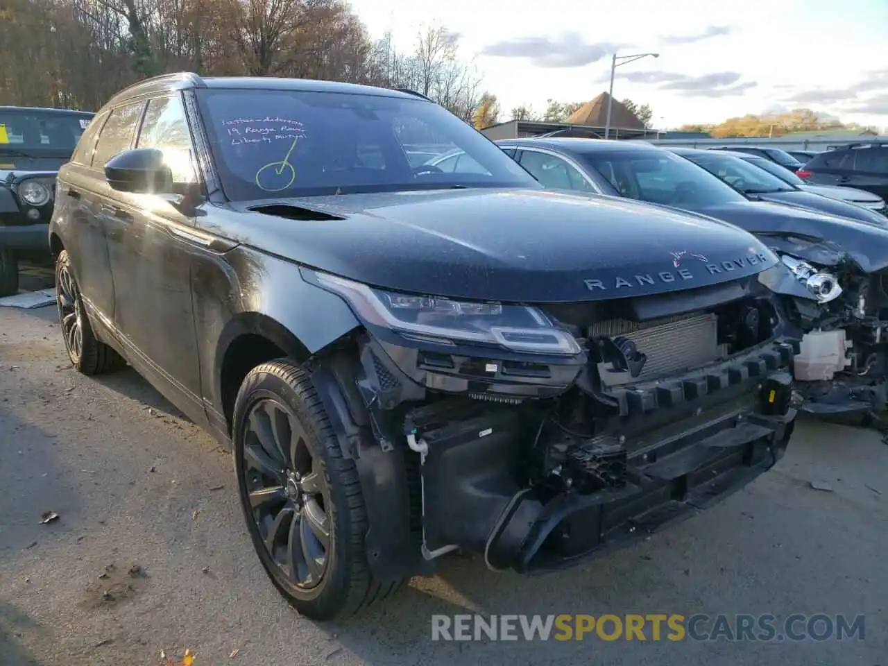 1 Photograph of a damaged car SALYL2EX0KA788036 LAND ROVER RANGEROVER 2019