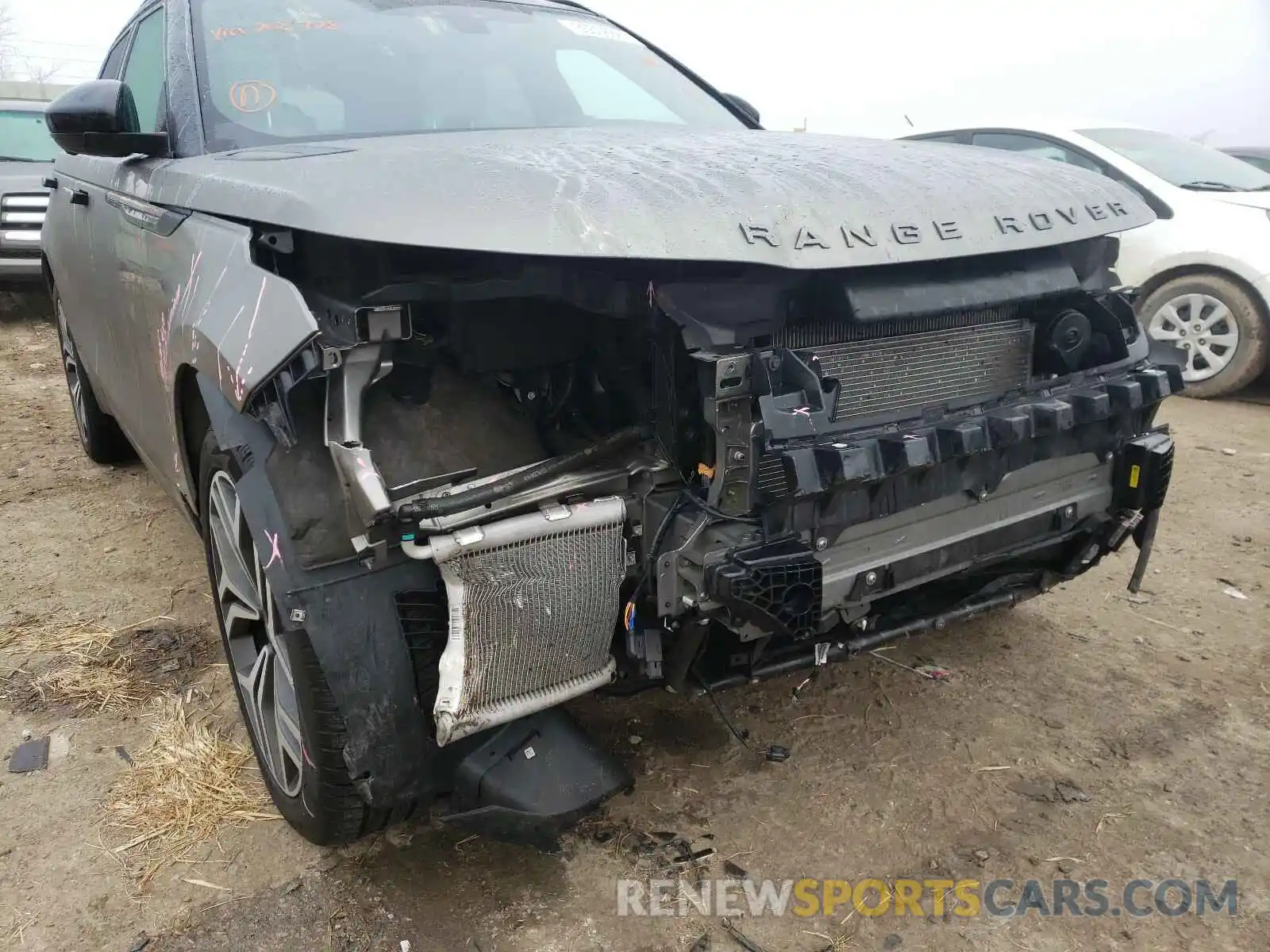 9 Photograph of a damaged car SALYL2EX1KA208728 LAND ROVER RANGEROVER 2019