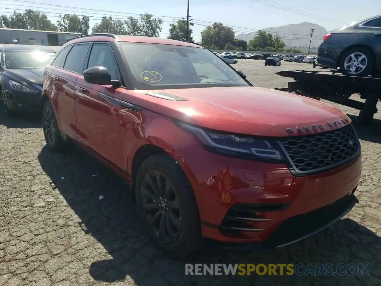 1 Photograph of a damaged car SALYL2EX2KA206325 LAND ROVER RANGEROVER 2019