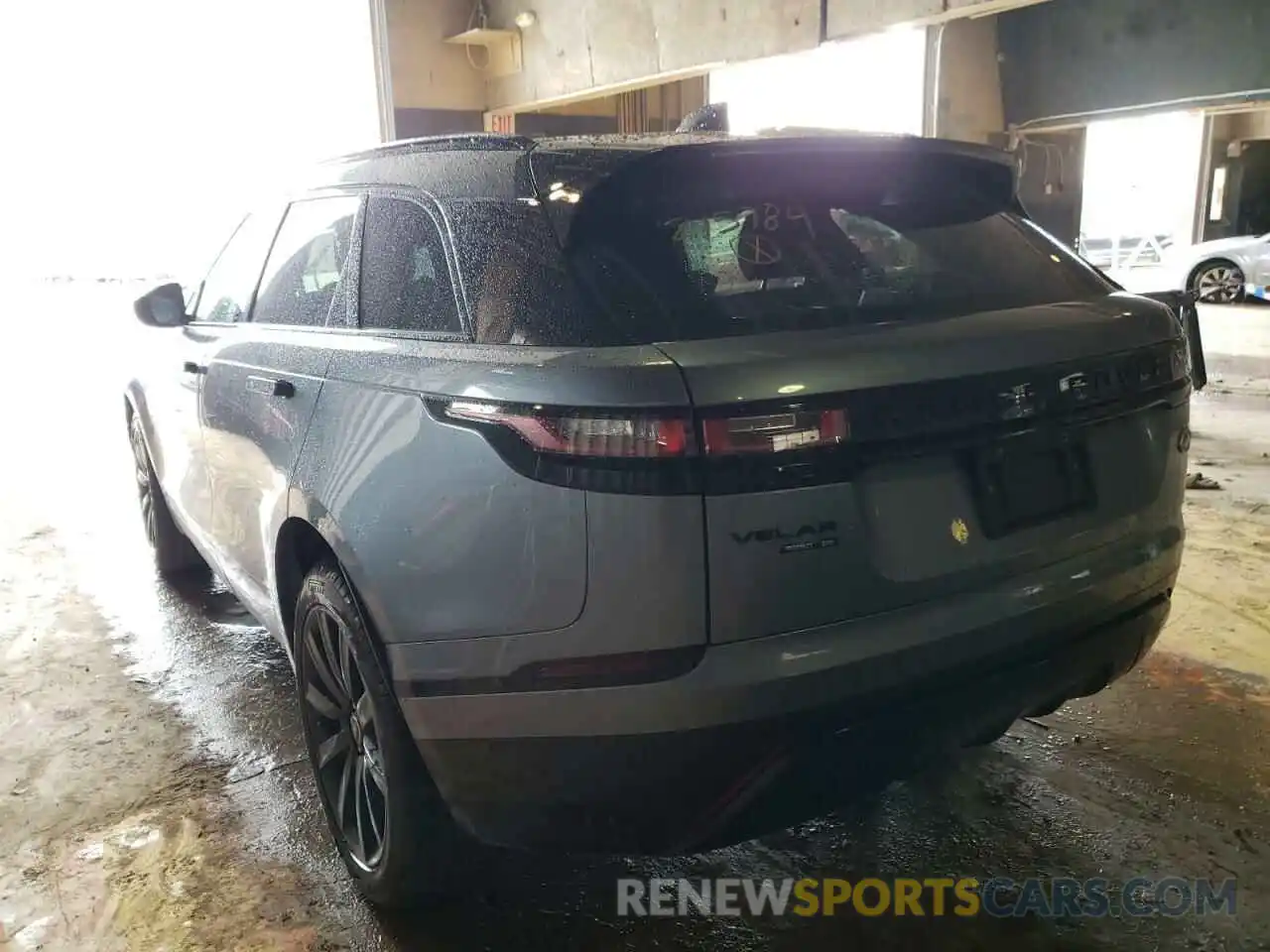 3 Photograph of a damaged car SALYL2EX2KA215784 LAND ROVER RANGEROVER 2019