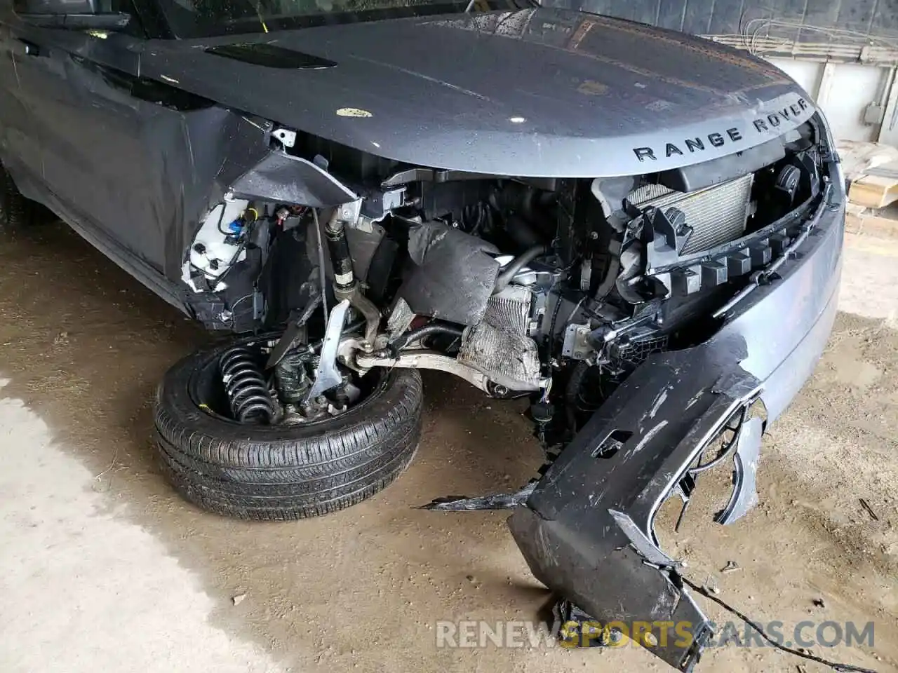 9 Photograph of a damaged car SALYL2EX2KA215784 LAND ROVER RANGEROVER 2019