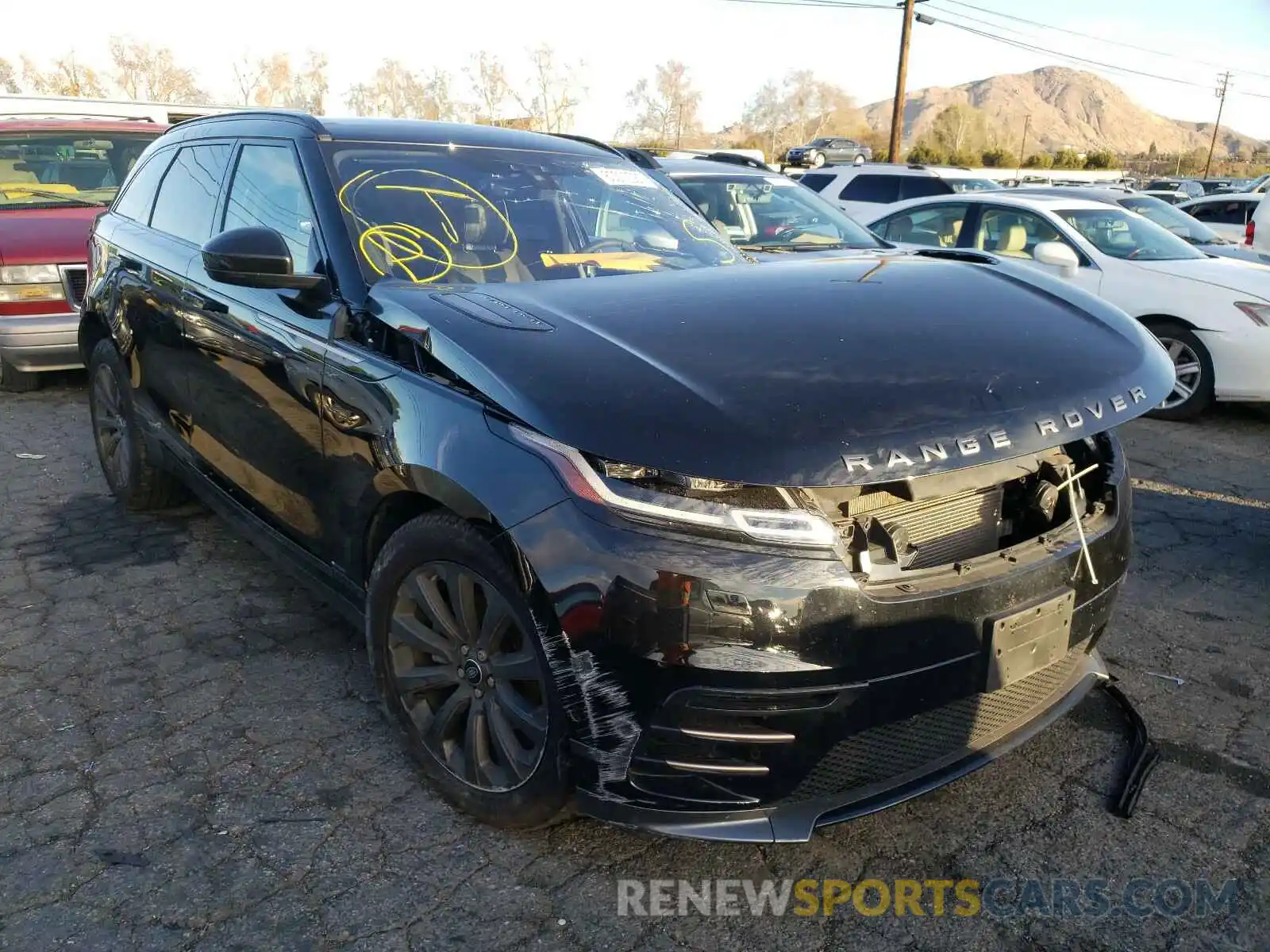 1 Photograph of a damaged car SALYL2EX3KA203093 LAND ROVER RANGEROVER 2019