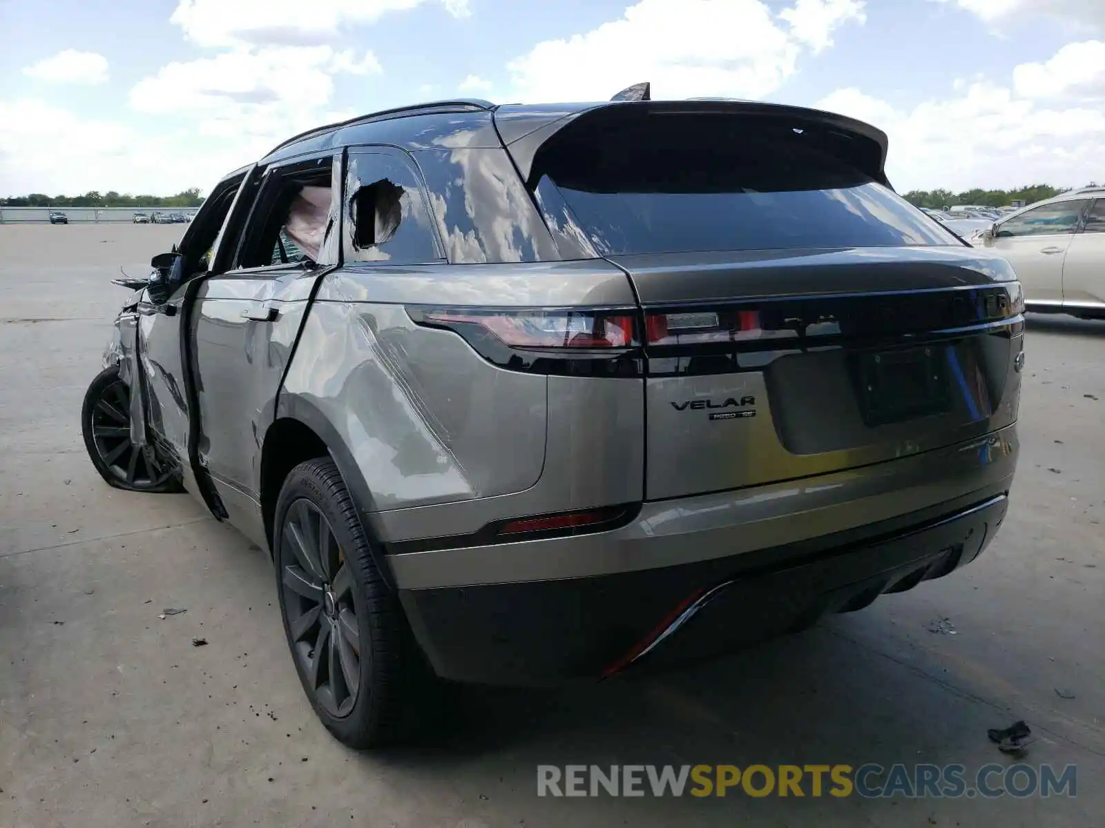 3 Photograph of a damaged car SALYL2EX3KA212442 LAND ROVER RANGEROVER 2019