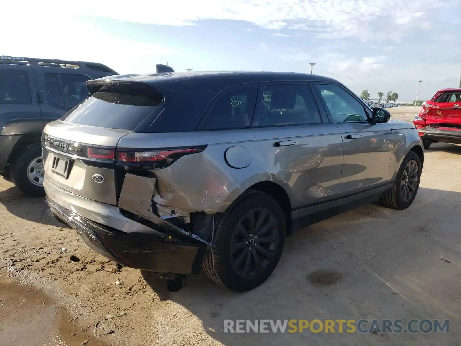 4 Photograph of a damaged car SALYL2EX3KA217110 LAND ROVER RANGEROVER 2019