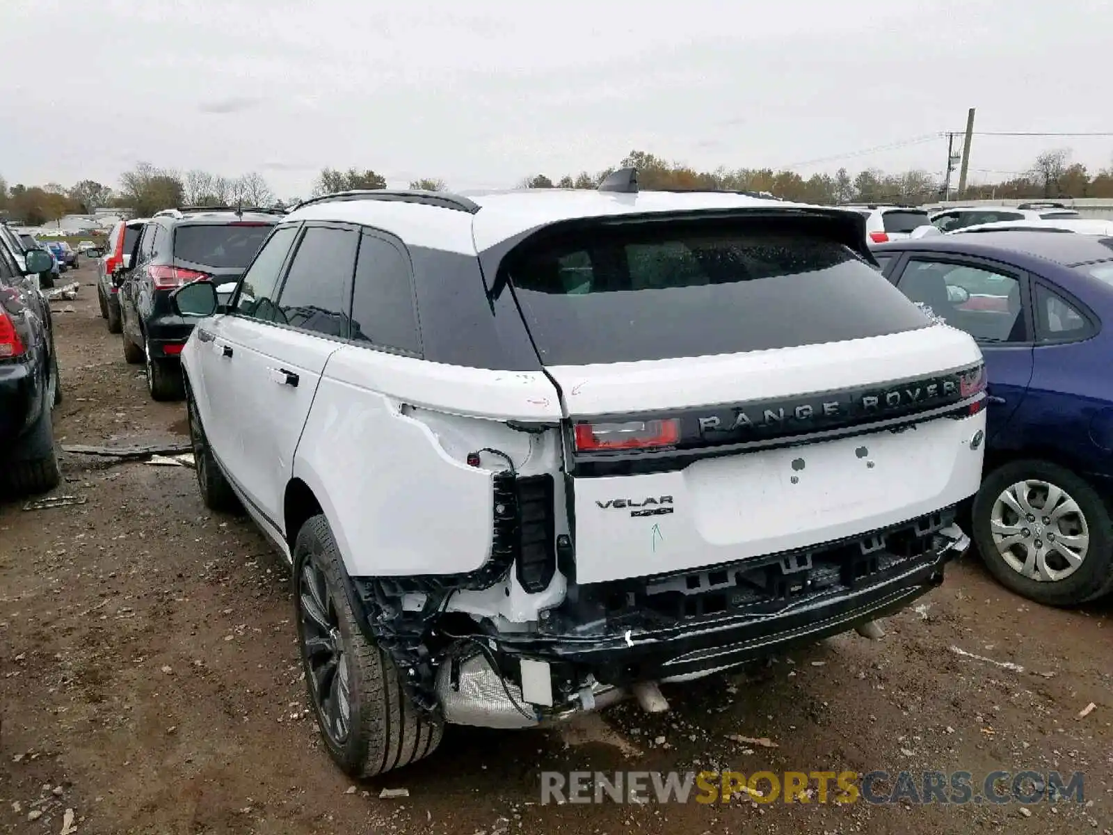 3 Фотография поврежденного автомобиля SALYL2EX3KA780691 LAND ROVER RANGEROVER 2019