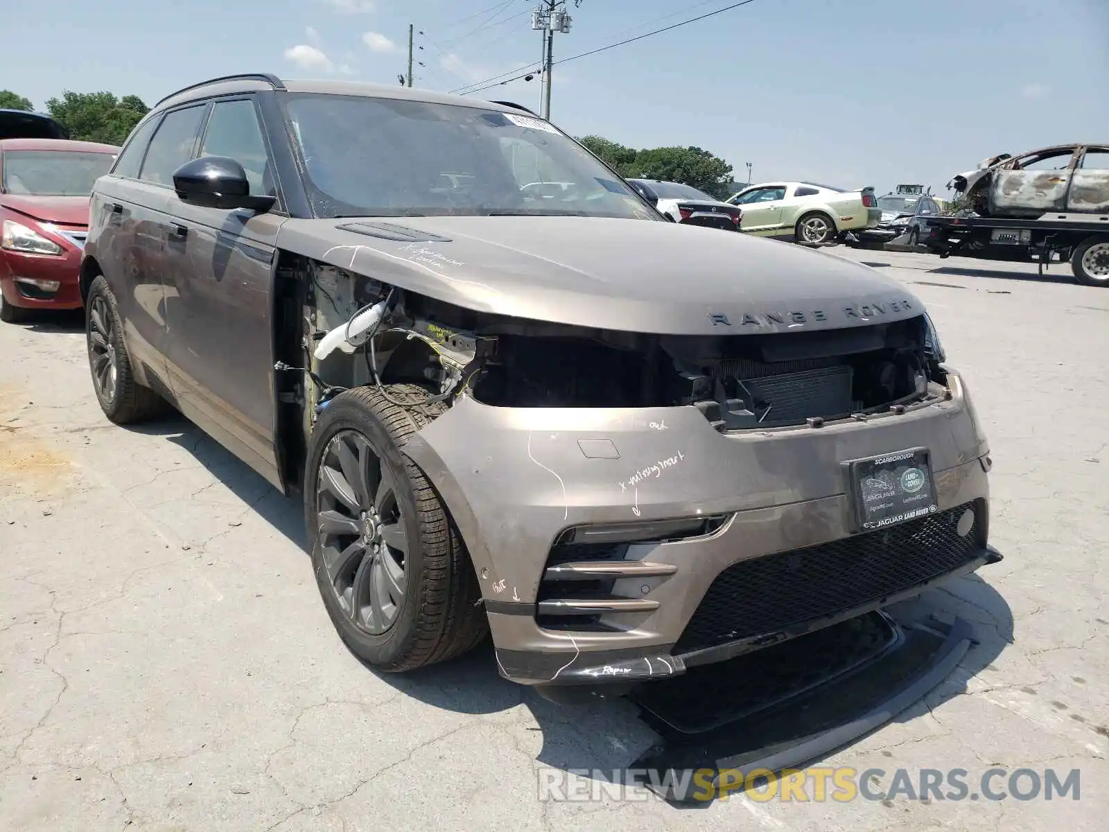 1 Photograph of a damaged car SALYL2EX4KA211574 LAND ROVER RANGEROVER 2019