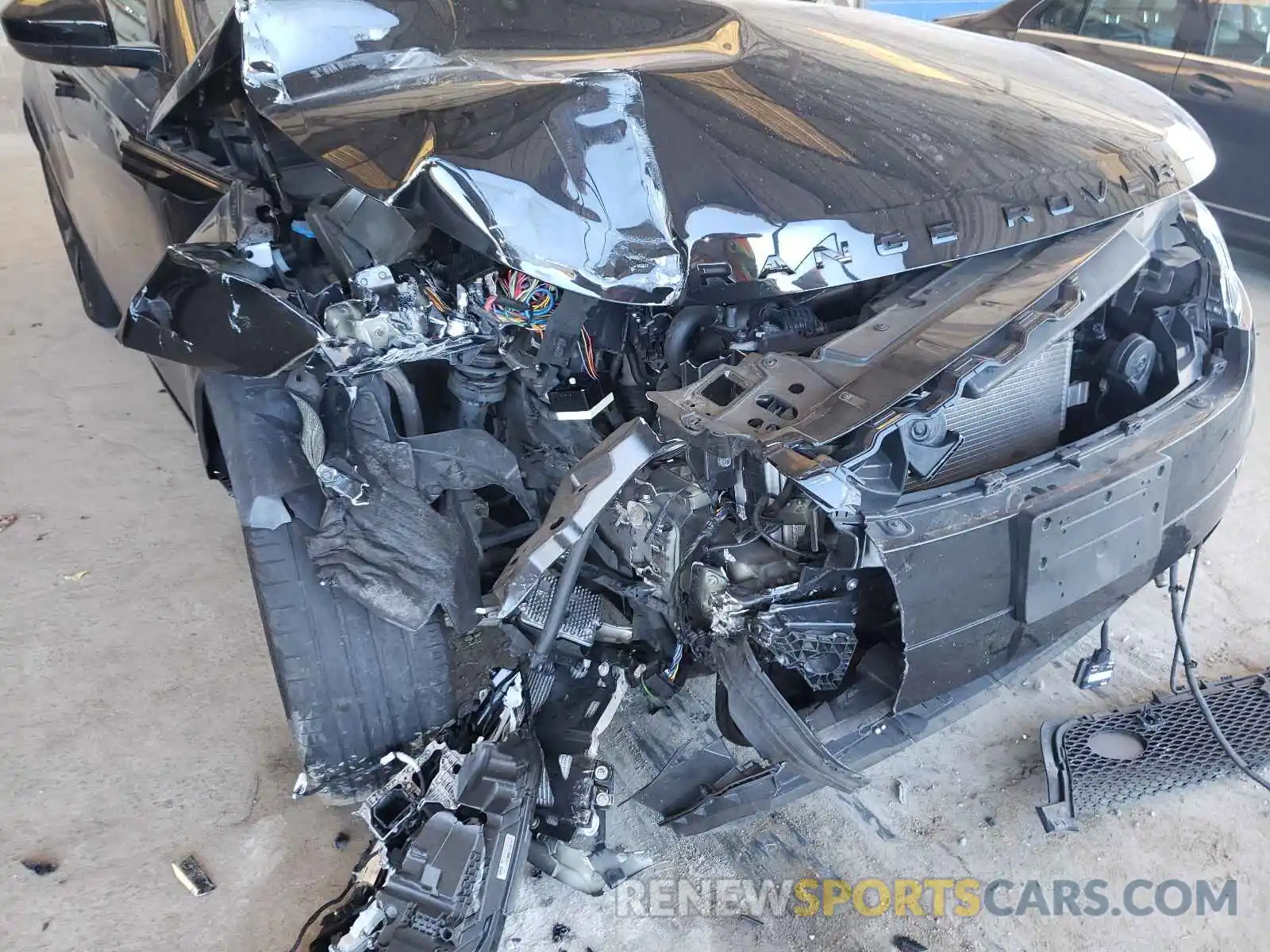 9 Photograph of a damaged car SALYL2EX5KA212409 LAND ROVER RANGEROVER 2019