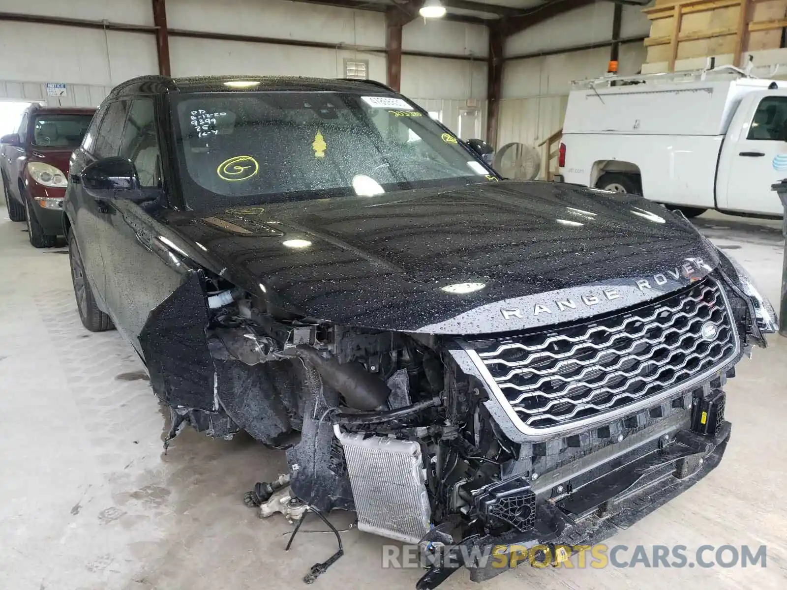 1 Photograph of a damaged car SALYL2EX6KA203380 LAND ROVER RANGEROVER 2019