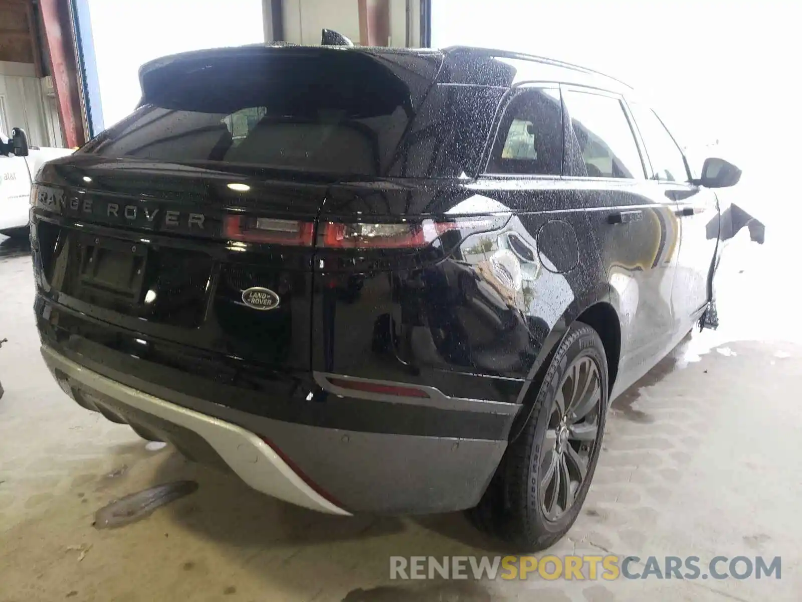 4 Photograph of a damaged car SALYL2EX6KA203380 LAND ROVER RANGEROVER 2019