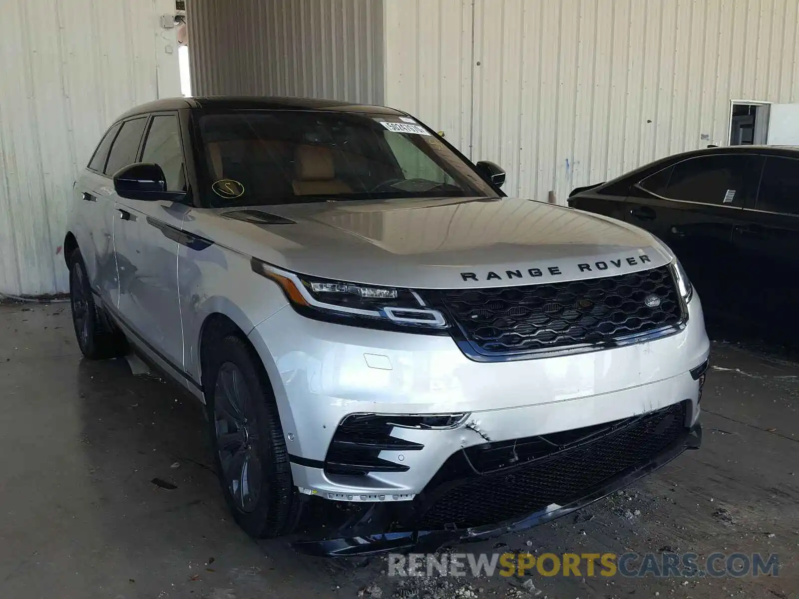 1 Photograph of a damaged car SALYL2EX6KA218672 LAND ROVER RANGEROVER 2019