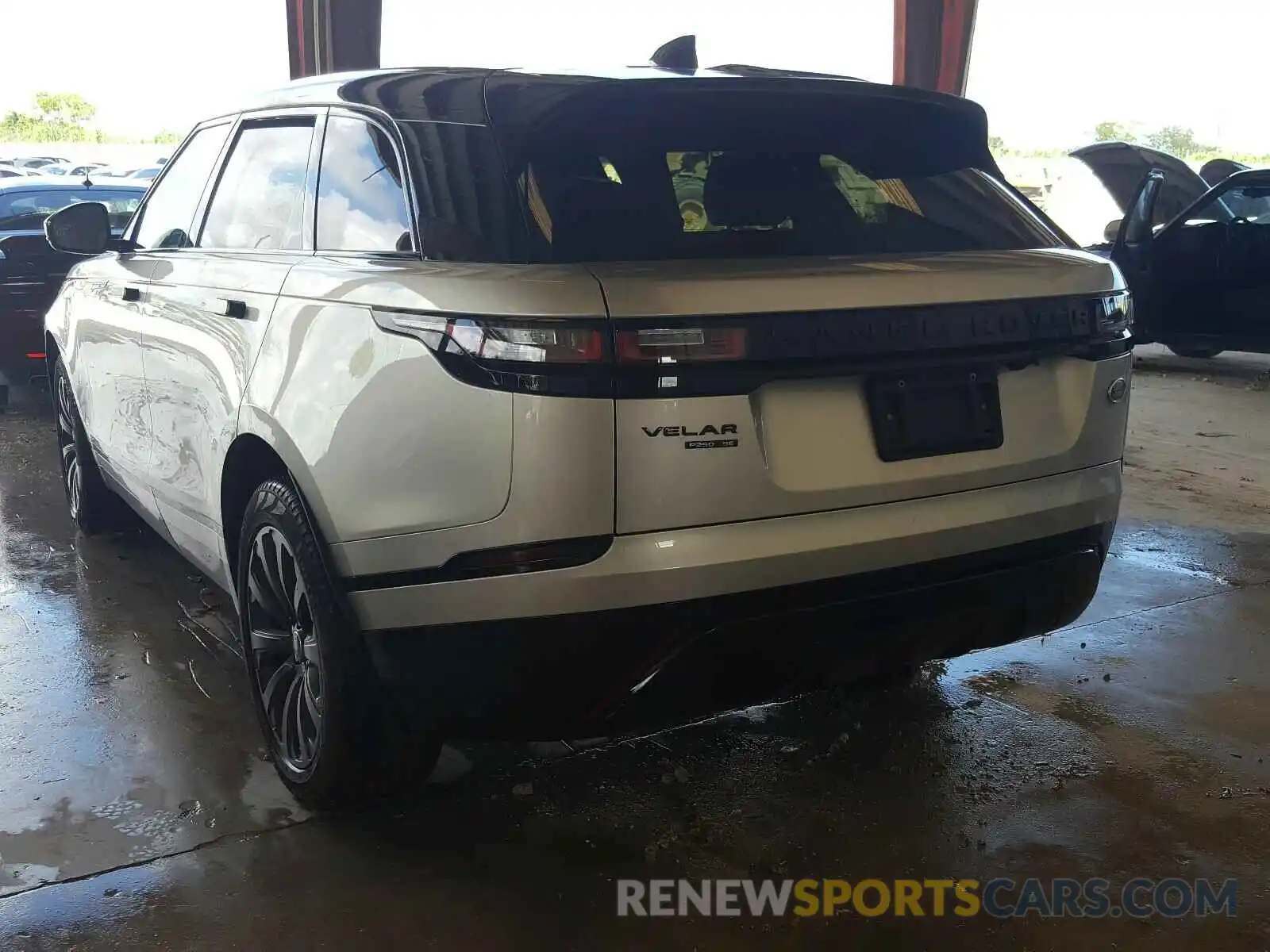 3 Photograph of a damaged car SALYL2EX6KA218672 LAND ROVER RANGEROVER 2019