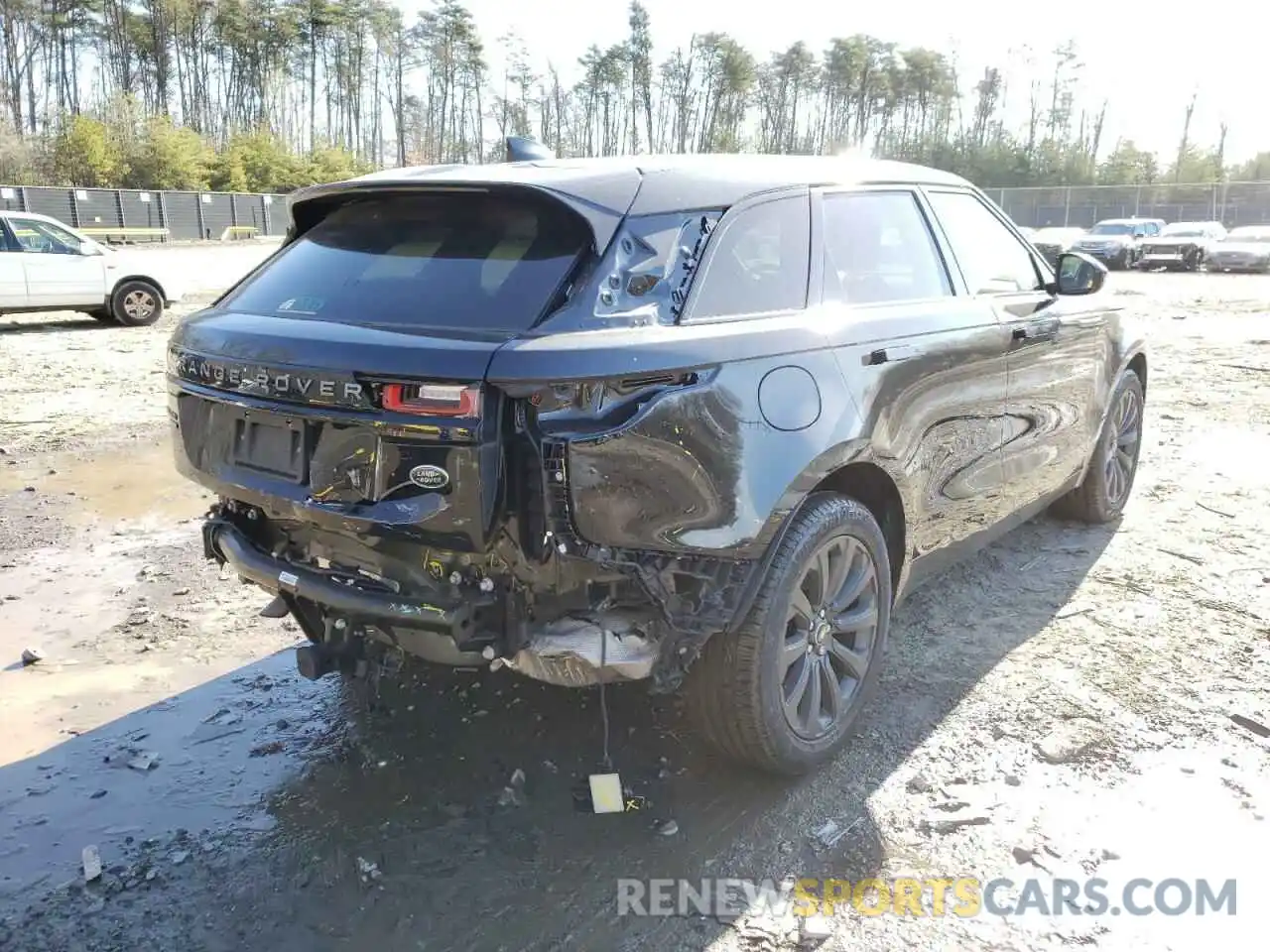 4 Photograph of a damaged car SALYL2EX7KA213318 LAND ROVER RANGEROVER 2019