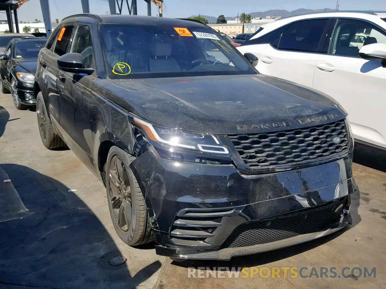 1 Photograph of a damaged car SALYL2EX7KA232547 LAND ROVER RANGEROVER 2019