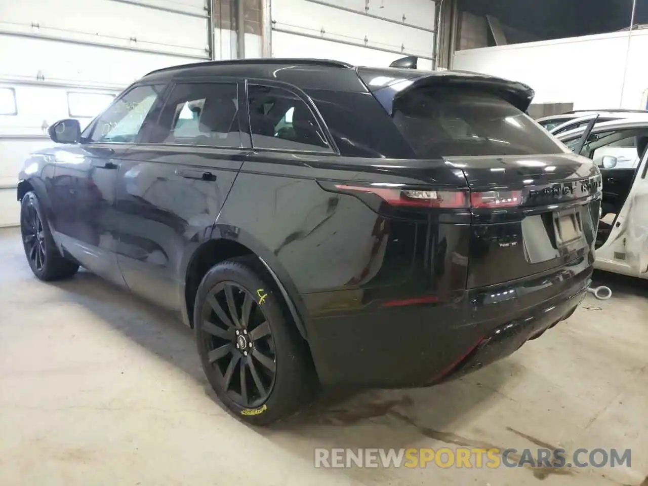 3 Photograph of a damaged car SALYL2EX7KA785635 LAND ROVER RANGEROVER 2019