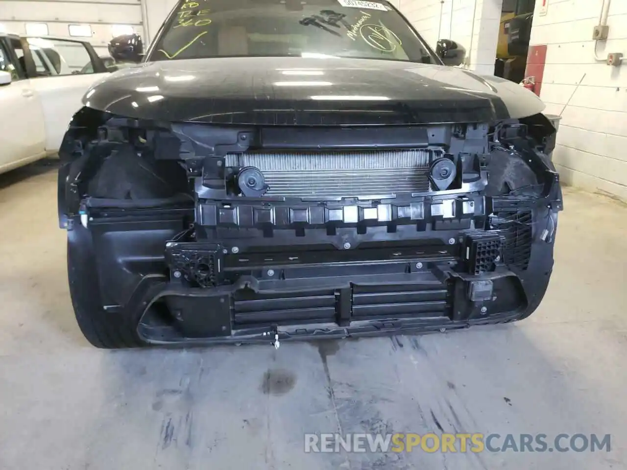 9 Photograph of a damaged car SALYL2EX7KA785635 LAND ROVER RANGEROVER 2019