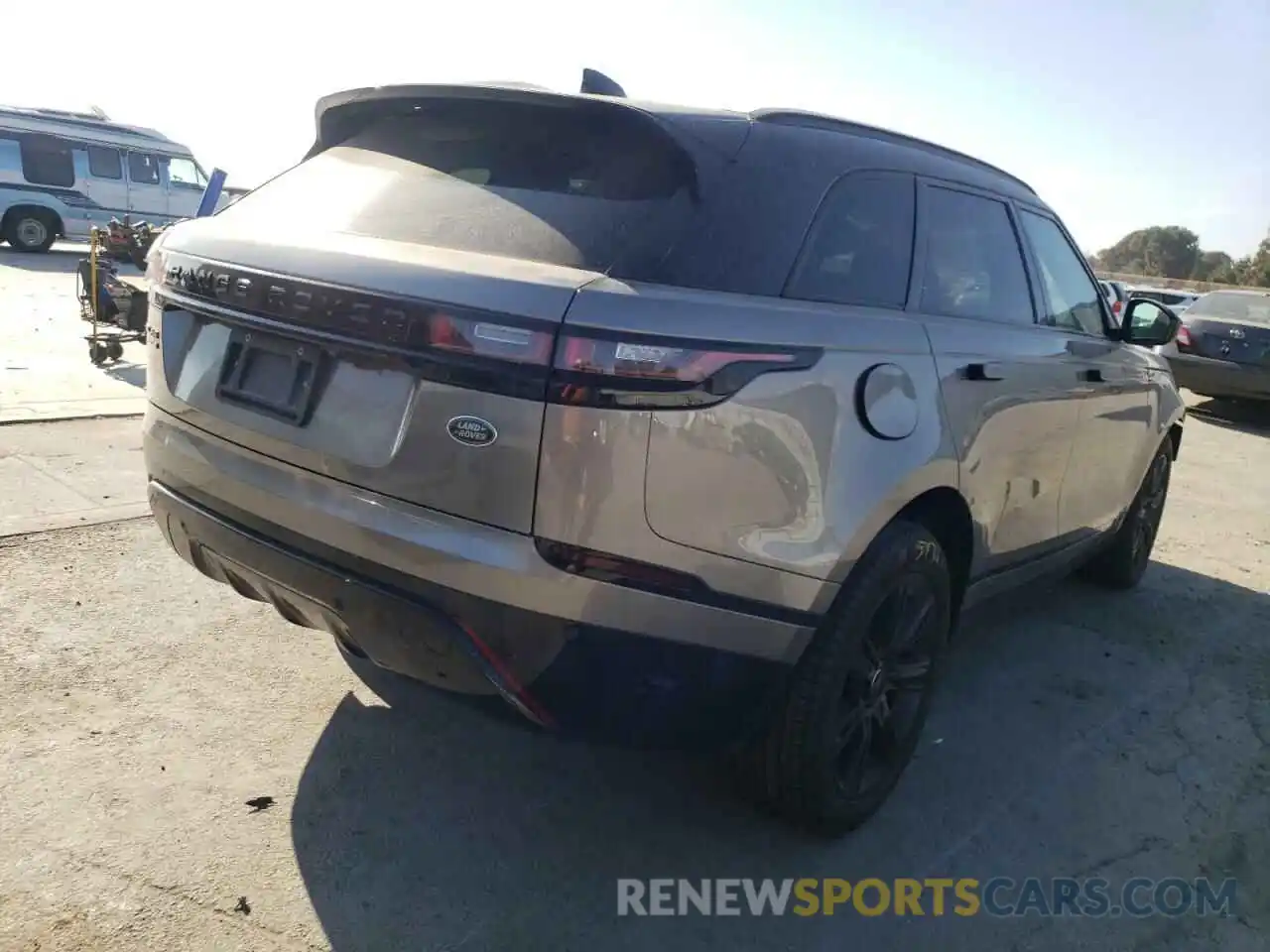 4 Фотография поврежденного автомобиля SALYL2EX8KA204532 LAND ROVER RANGEROVER 2019