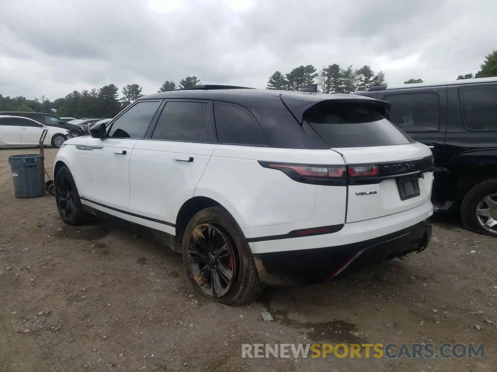 3 Фотография поврежденного автомобиля SALYL2EX9KA783272 LAND ROVER RANGEROVER 2019