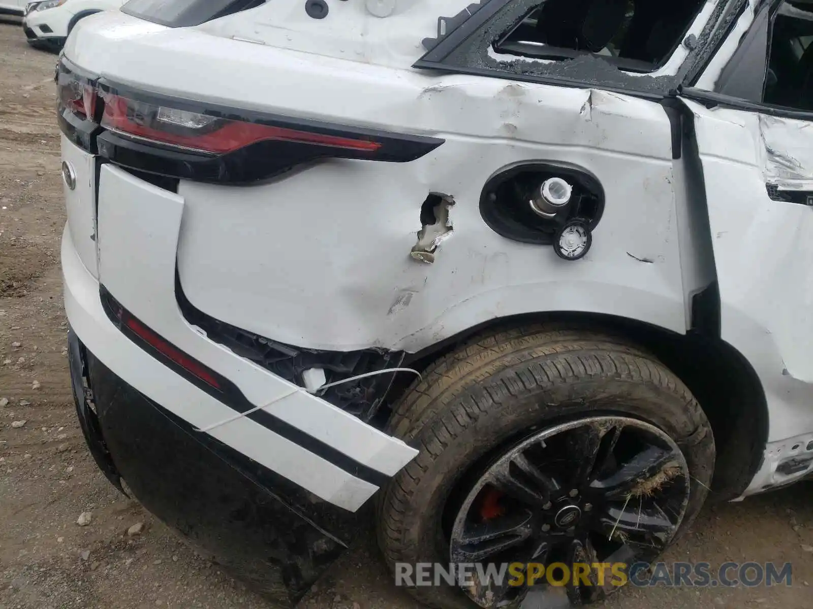 9 Photograph of a damaged car SALYL2EX9KA783272 LAND ROVER RANGEROVER 2019