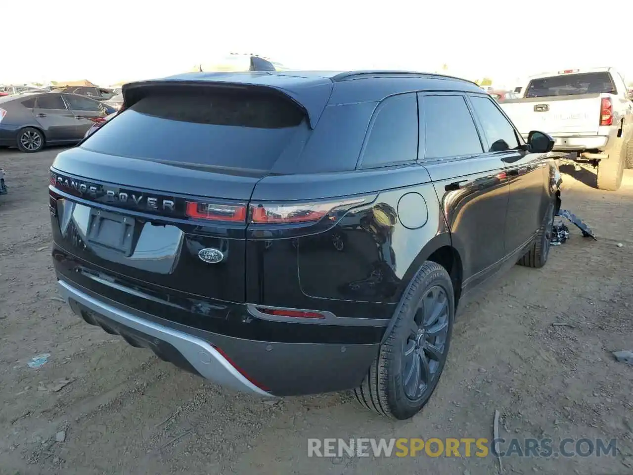 4 Фотография поврежденного автомобиля SALYL2EX9KA786964 LAND ROVER RANGEROVER 2019