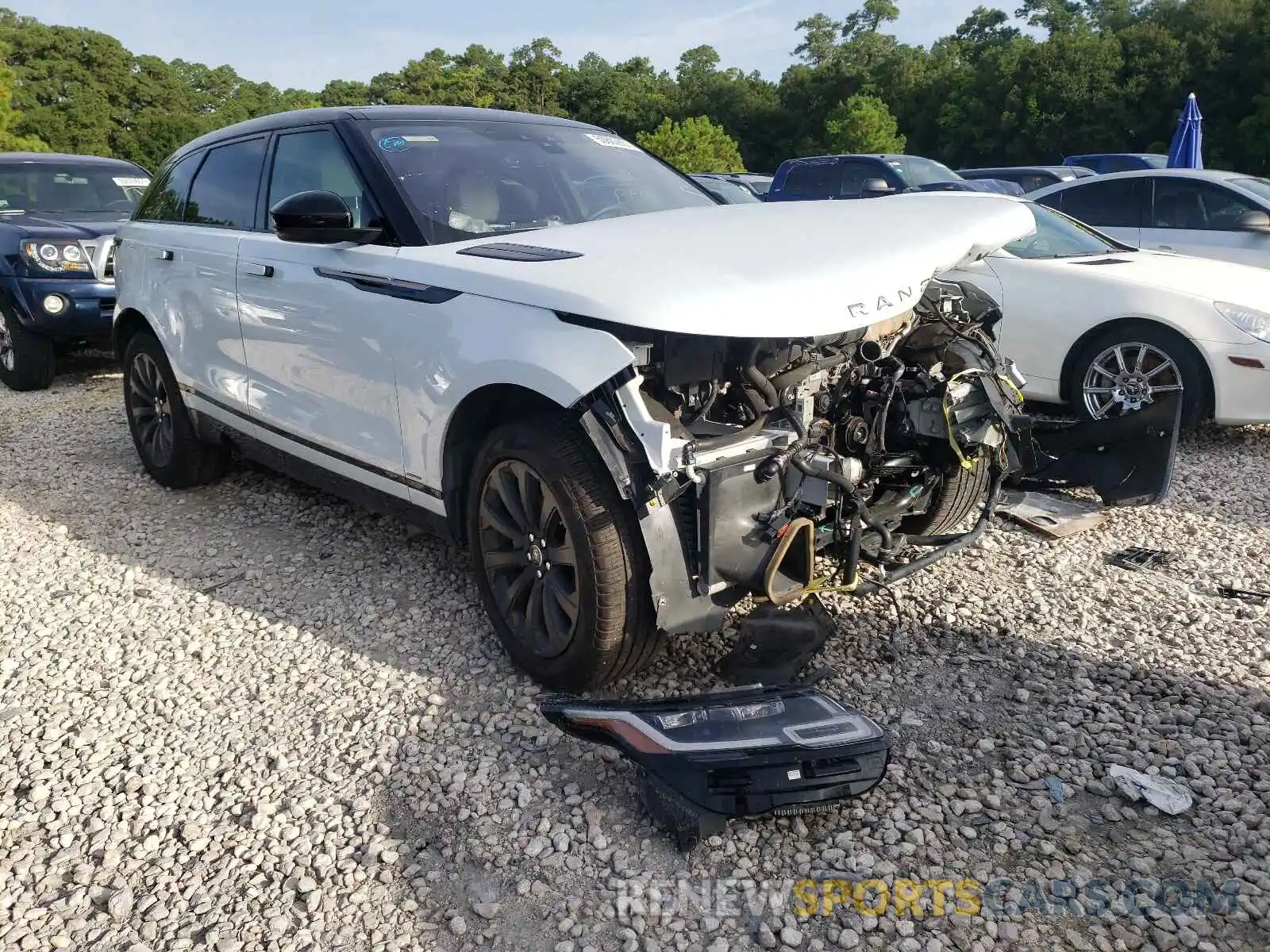 1 Photograph of a damaged car SALYL2EXXKA232302 LAND ROVER RANGEROVER 2019