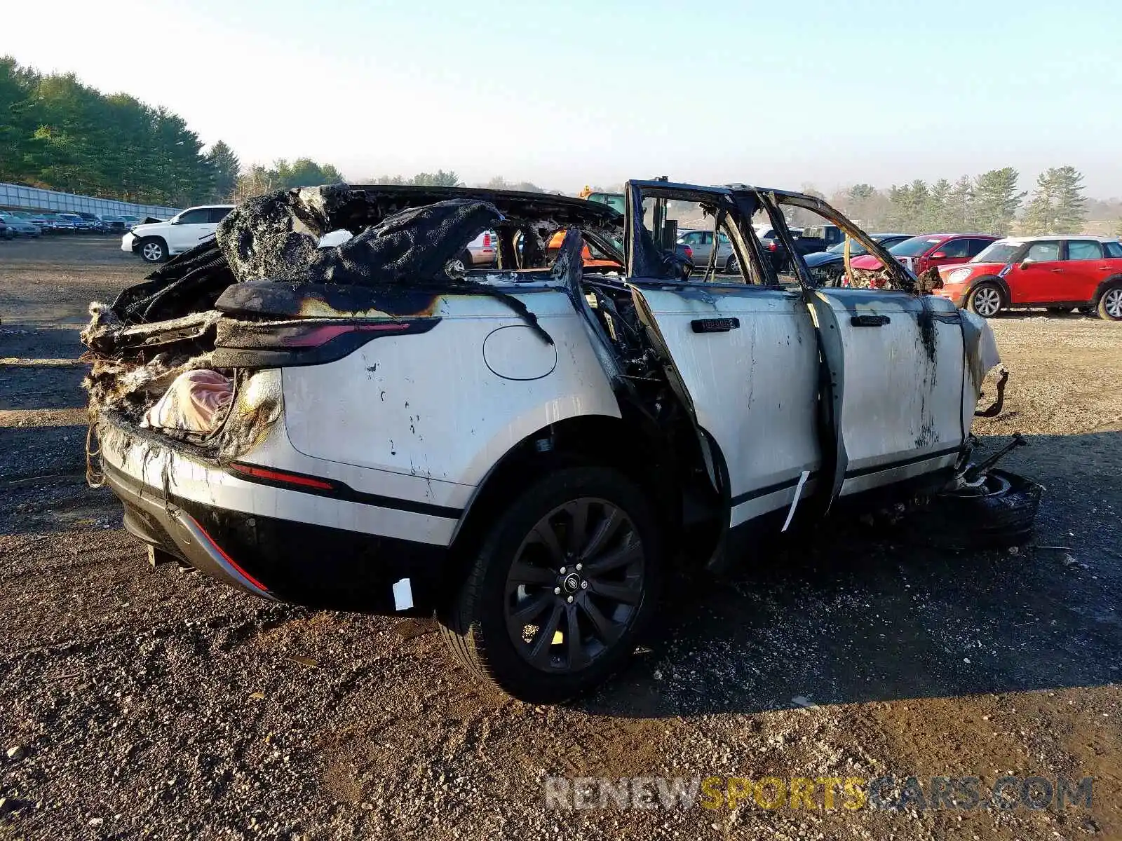 4 Photograph of a damaged car SALYL2EXXKA794250 LAND ROVER RANGEROVER 2019